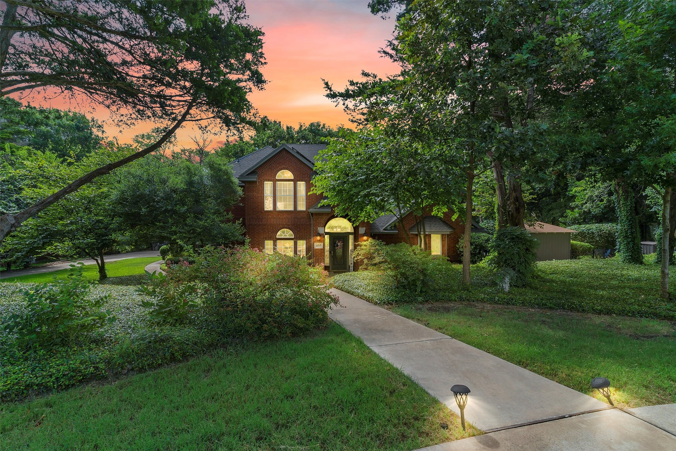 405 Ovilla Oaks Drive