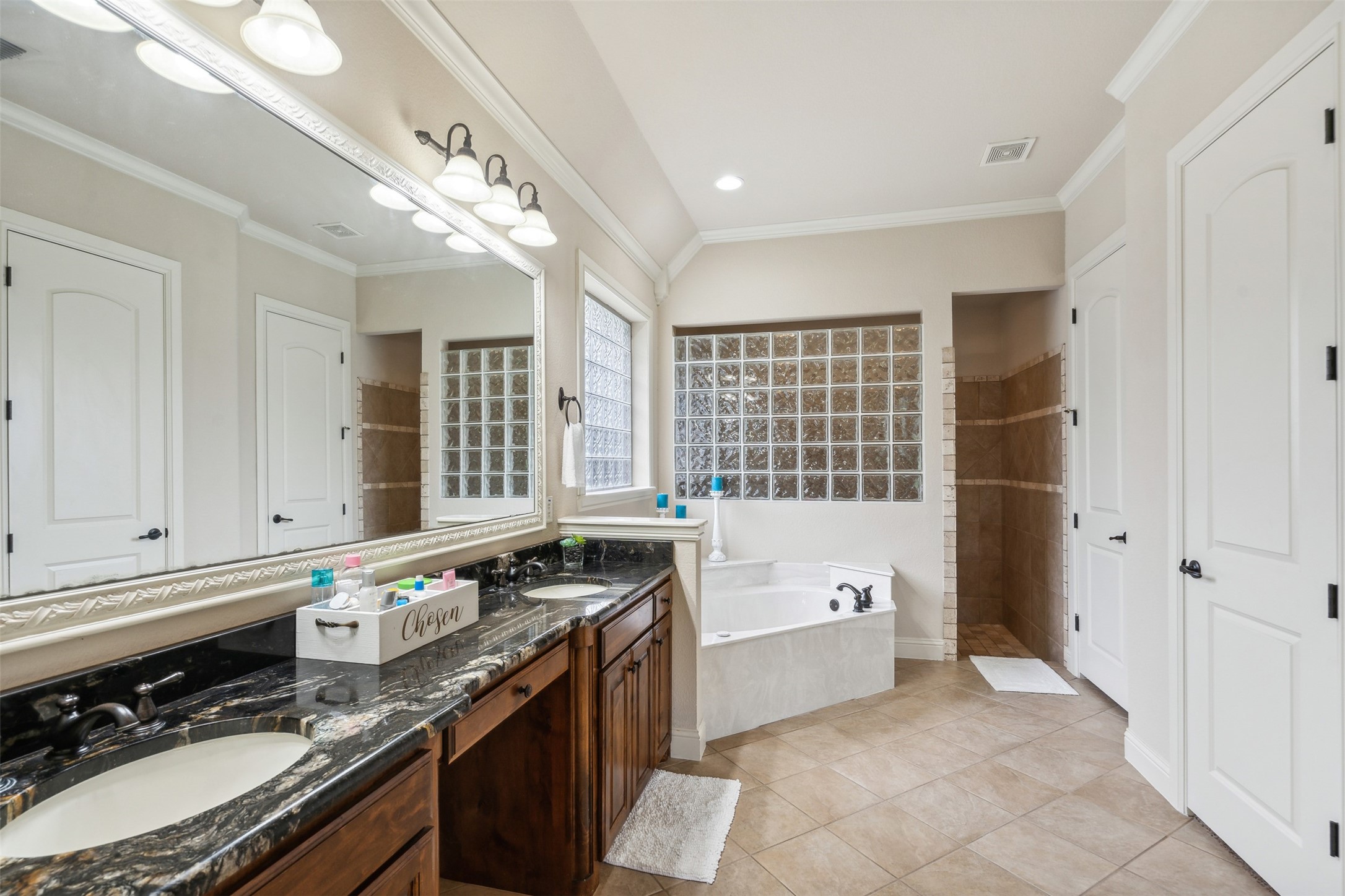 9909 Leaping Buck Point