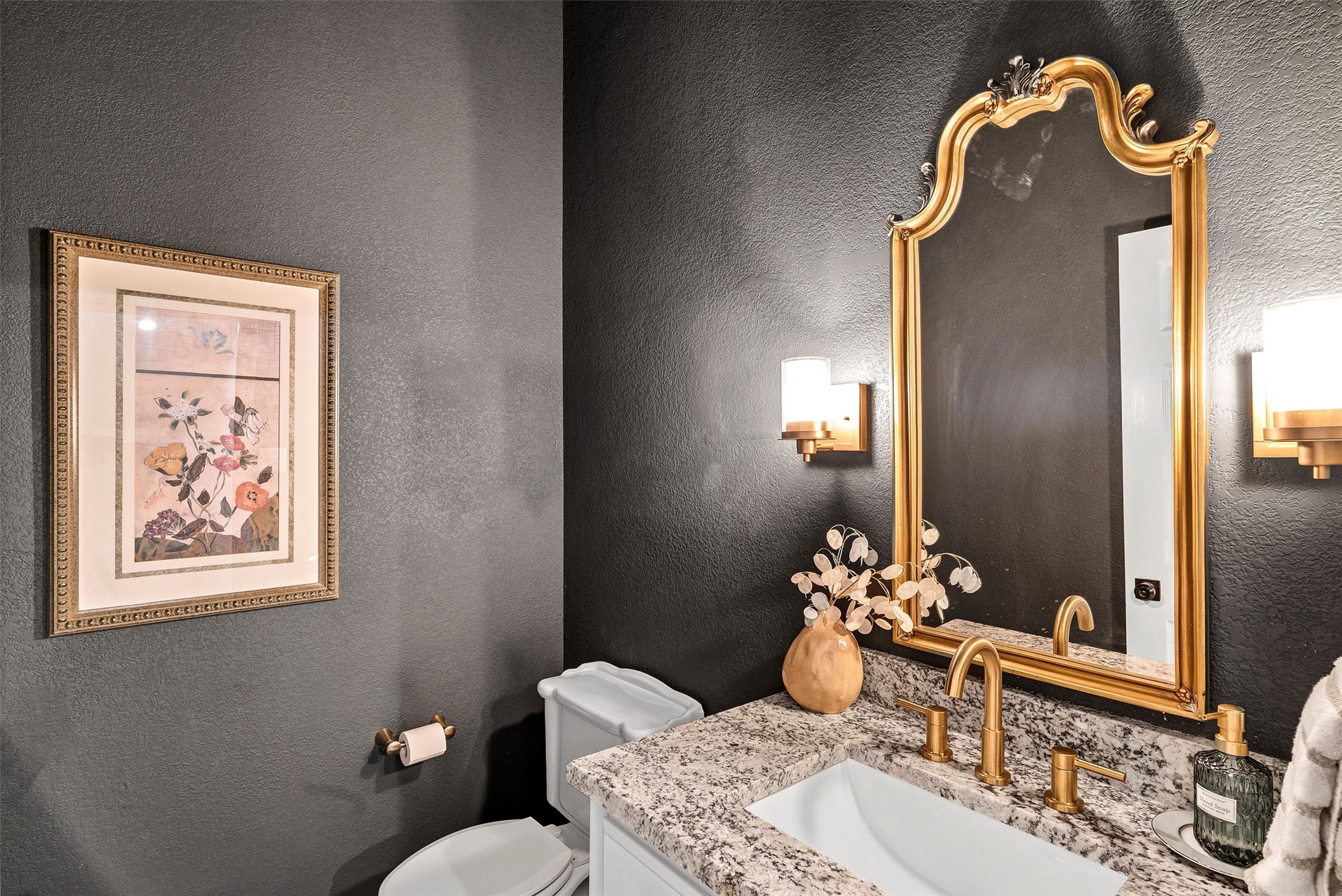 4922 Rio Vista Drive