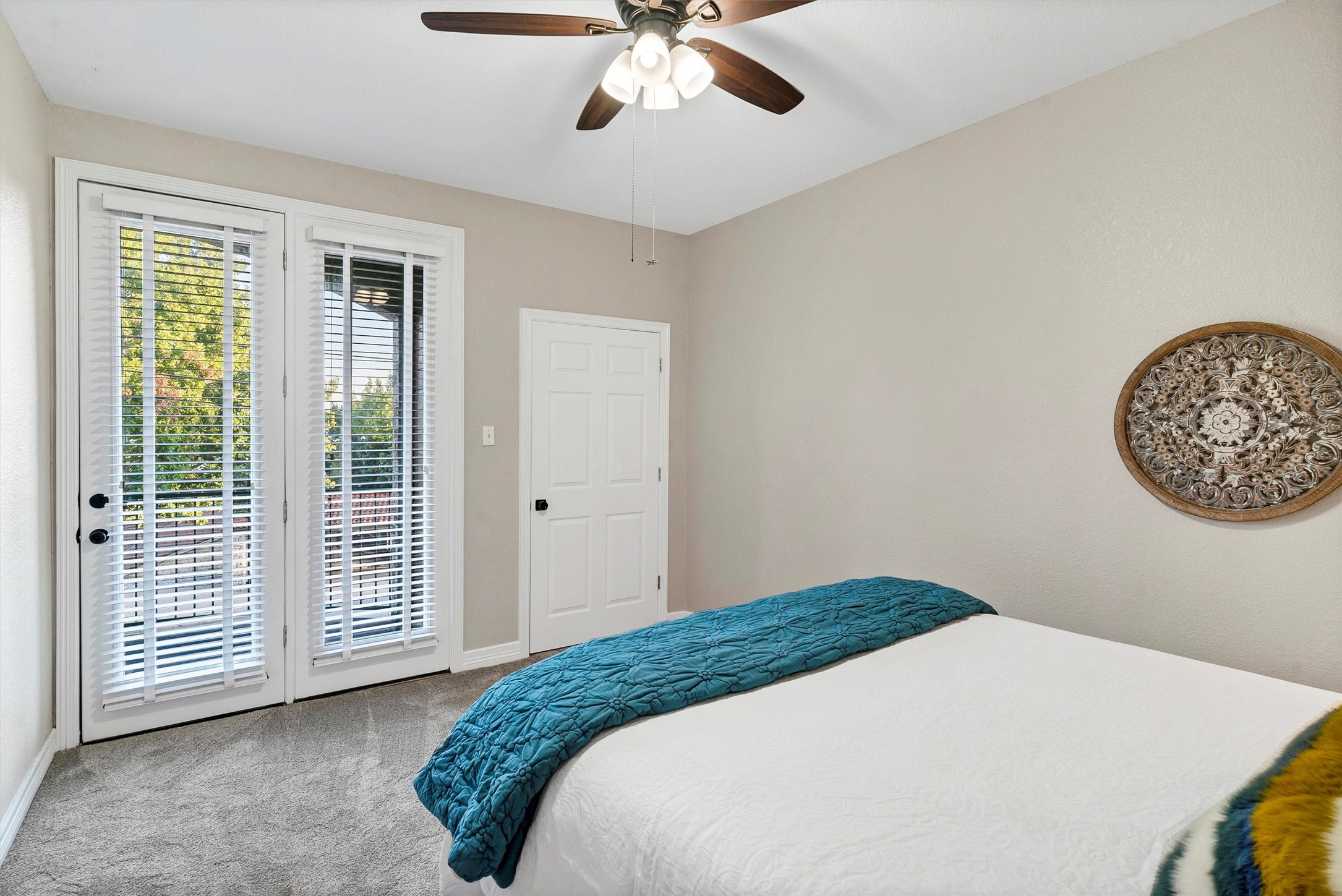 4922 Rio Vista Drive