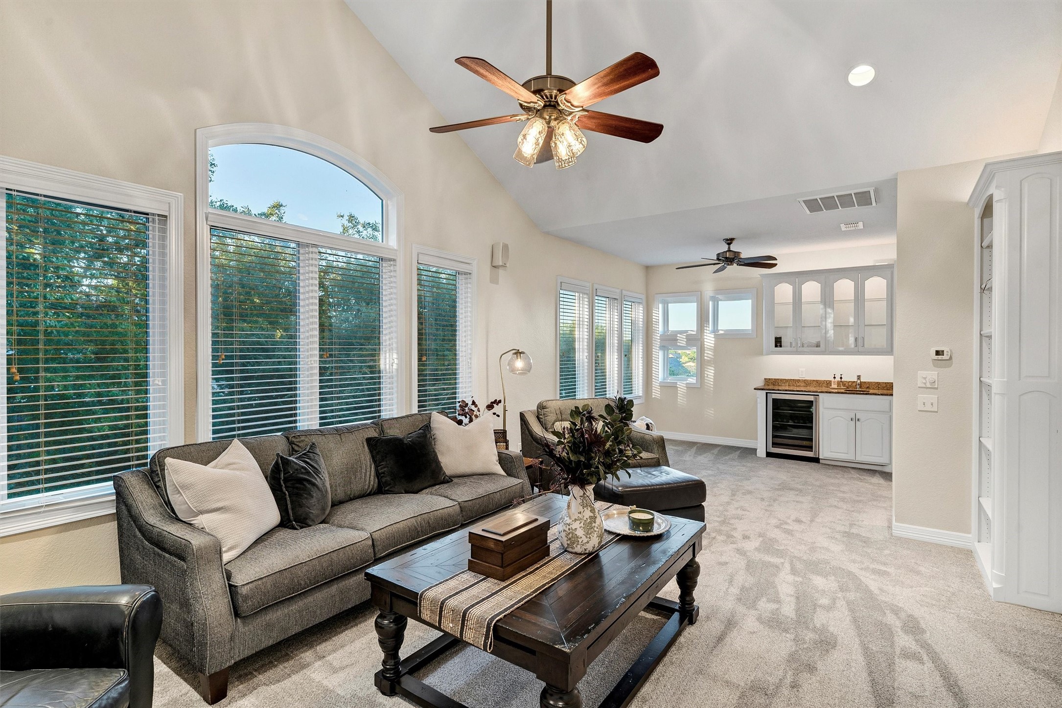 4922 Rio Vista Drive