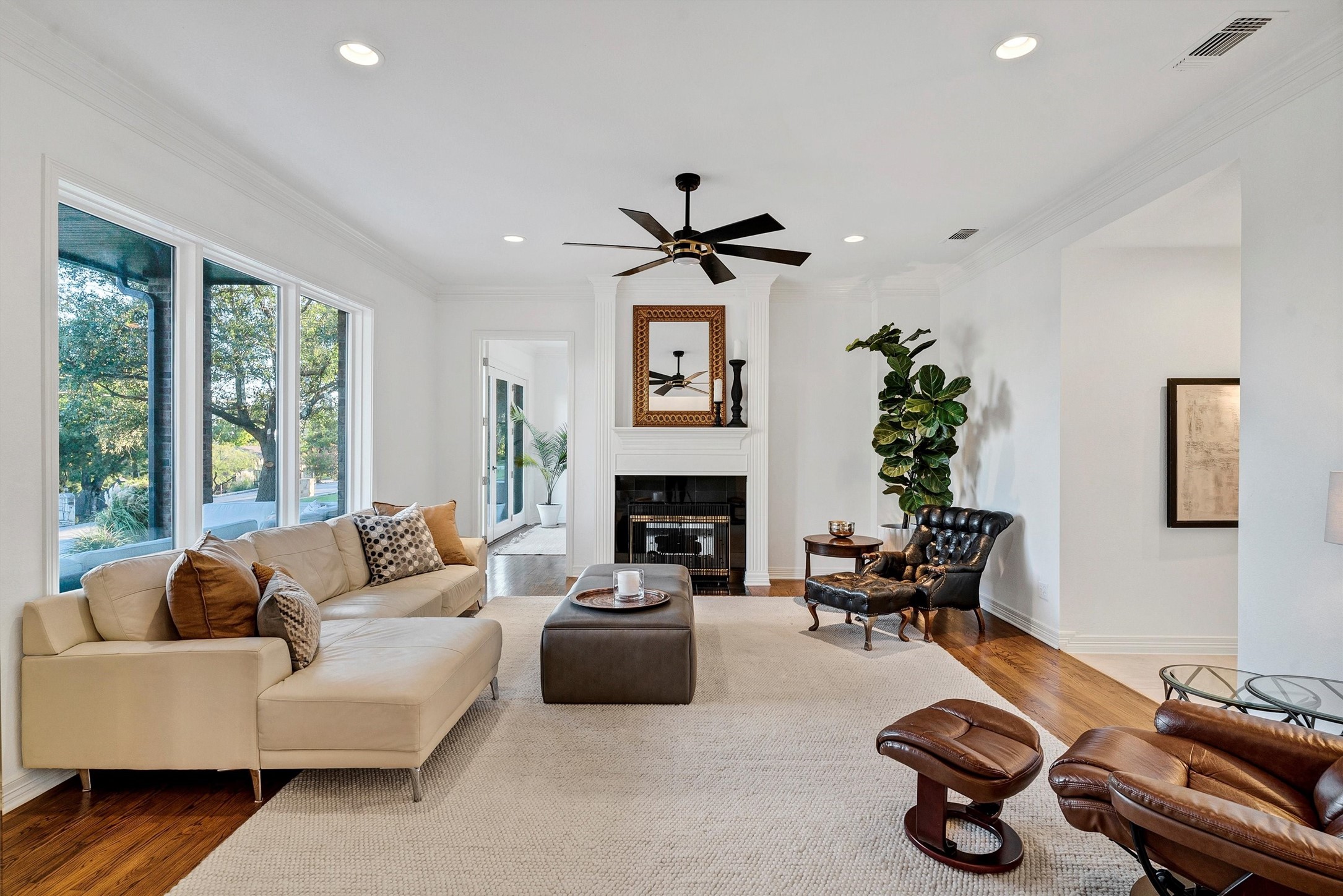 4922 Rio Vista Drive