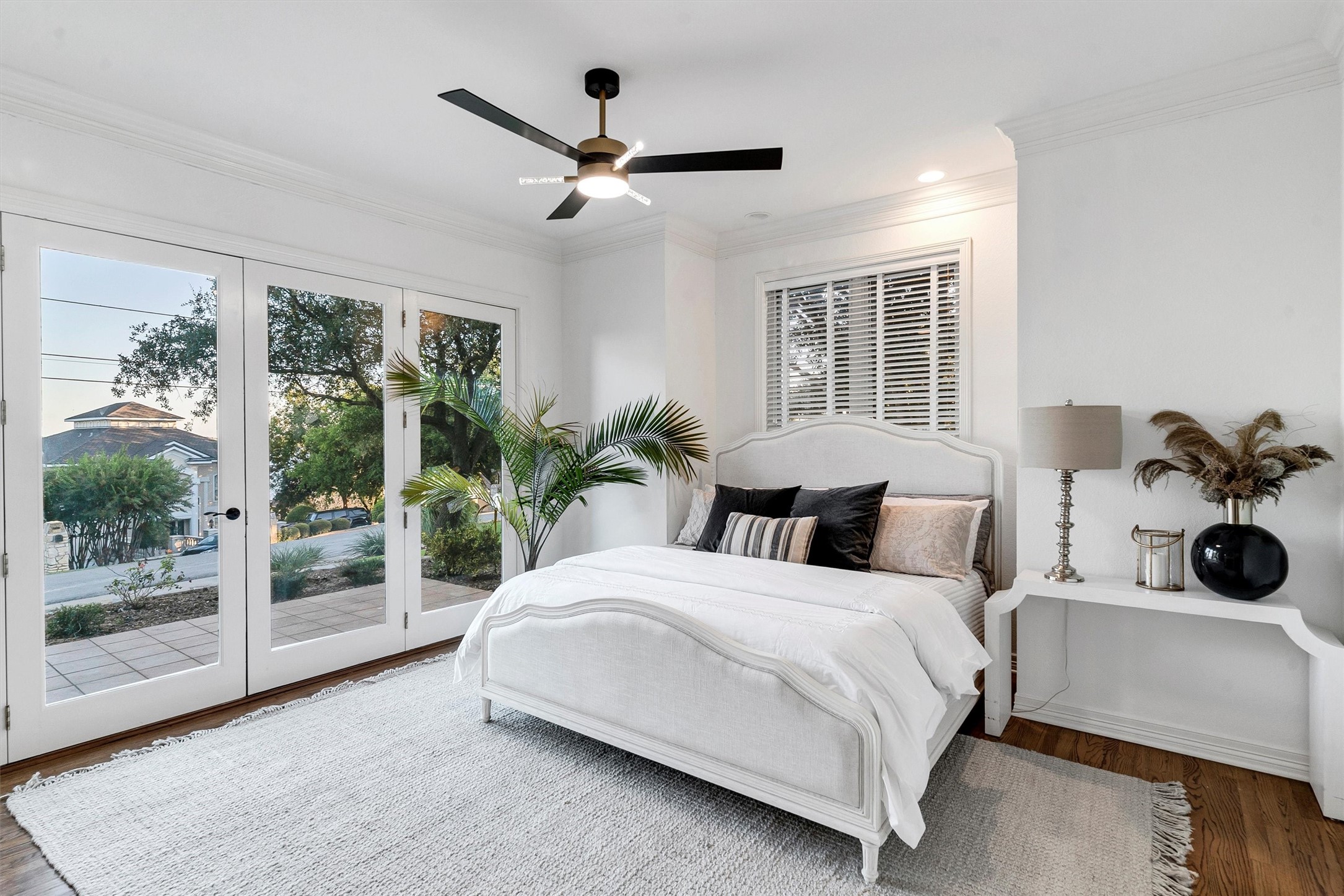 4922 Rio Vista Drive