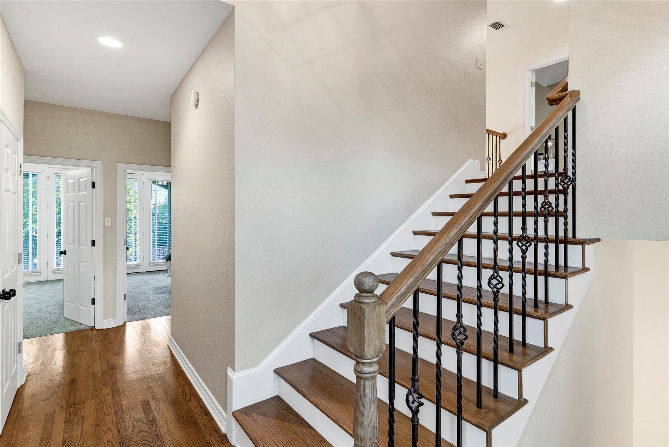 4922 Rio Vista Drive