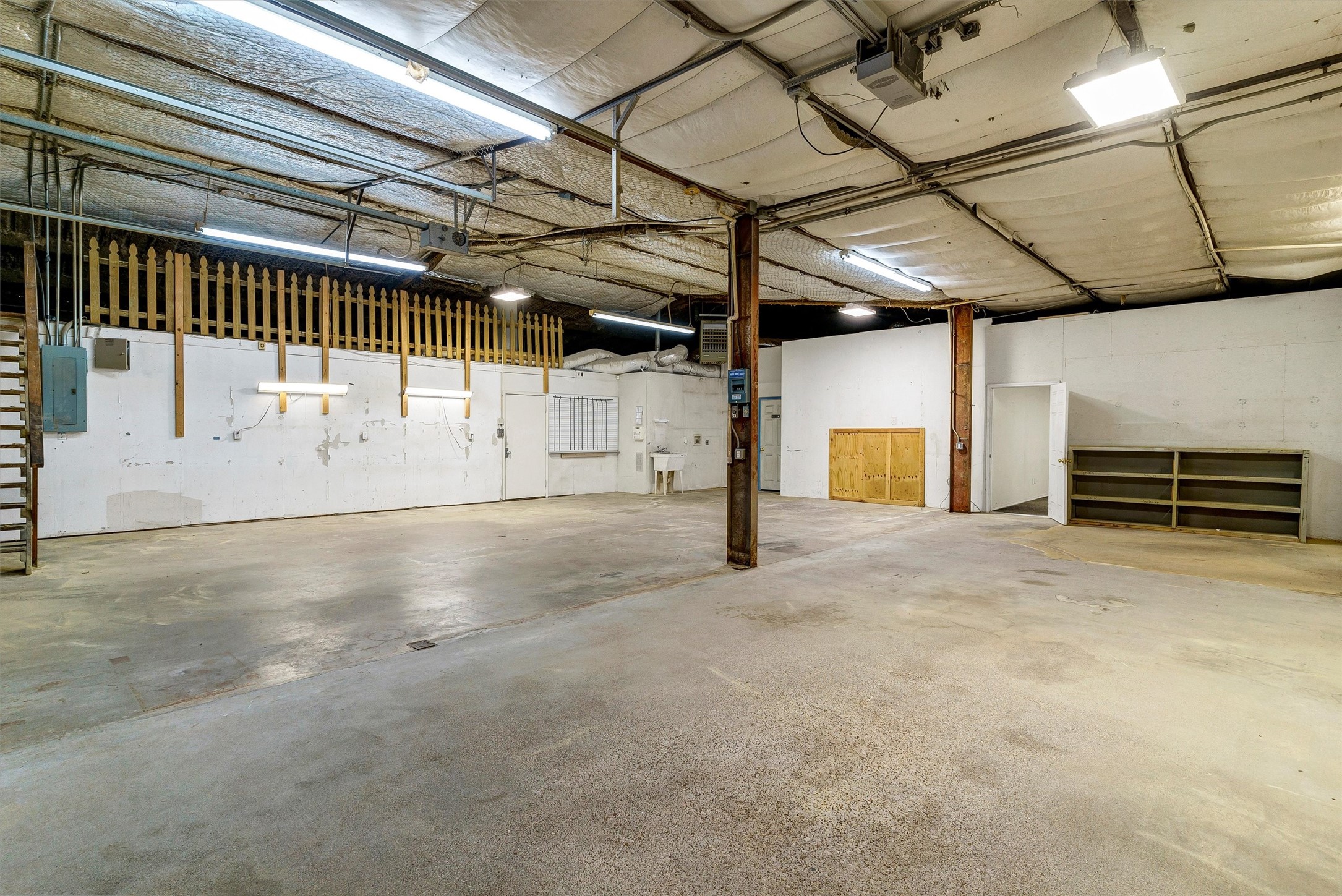 2004 Southwest Parkway