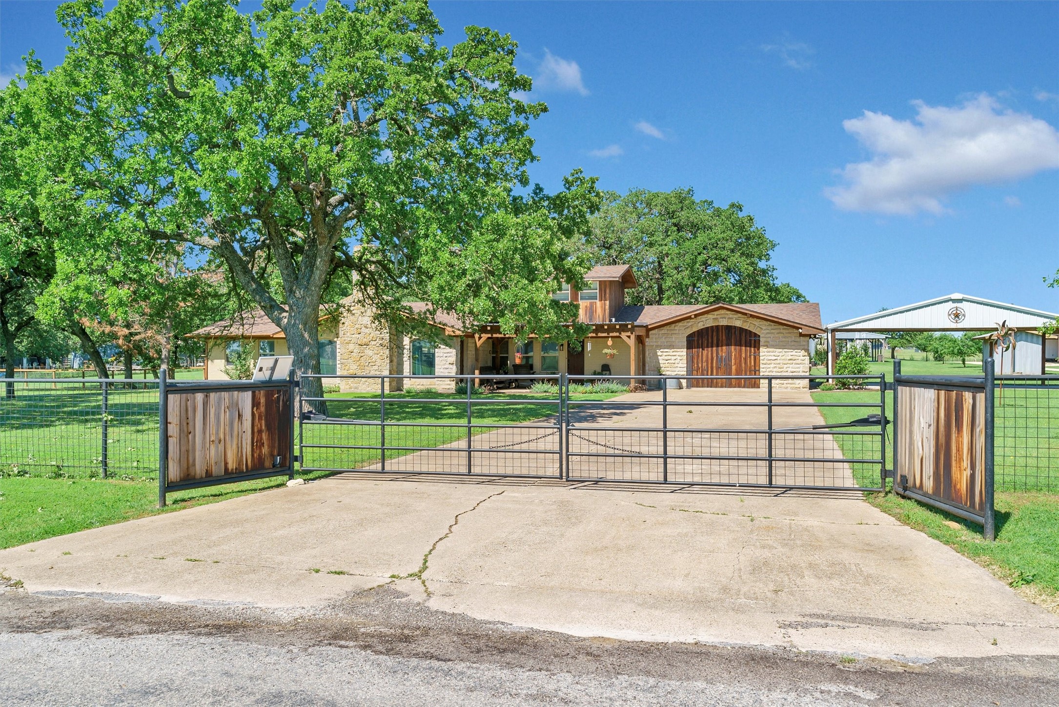 1900 Campbell Road