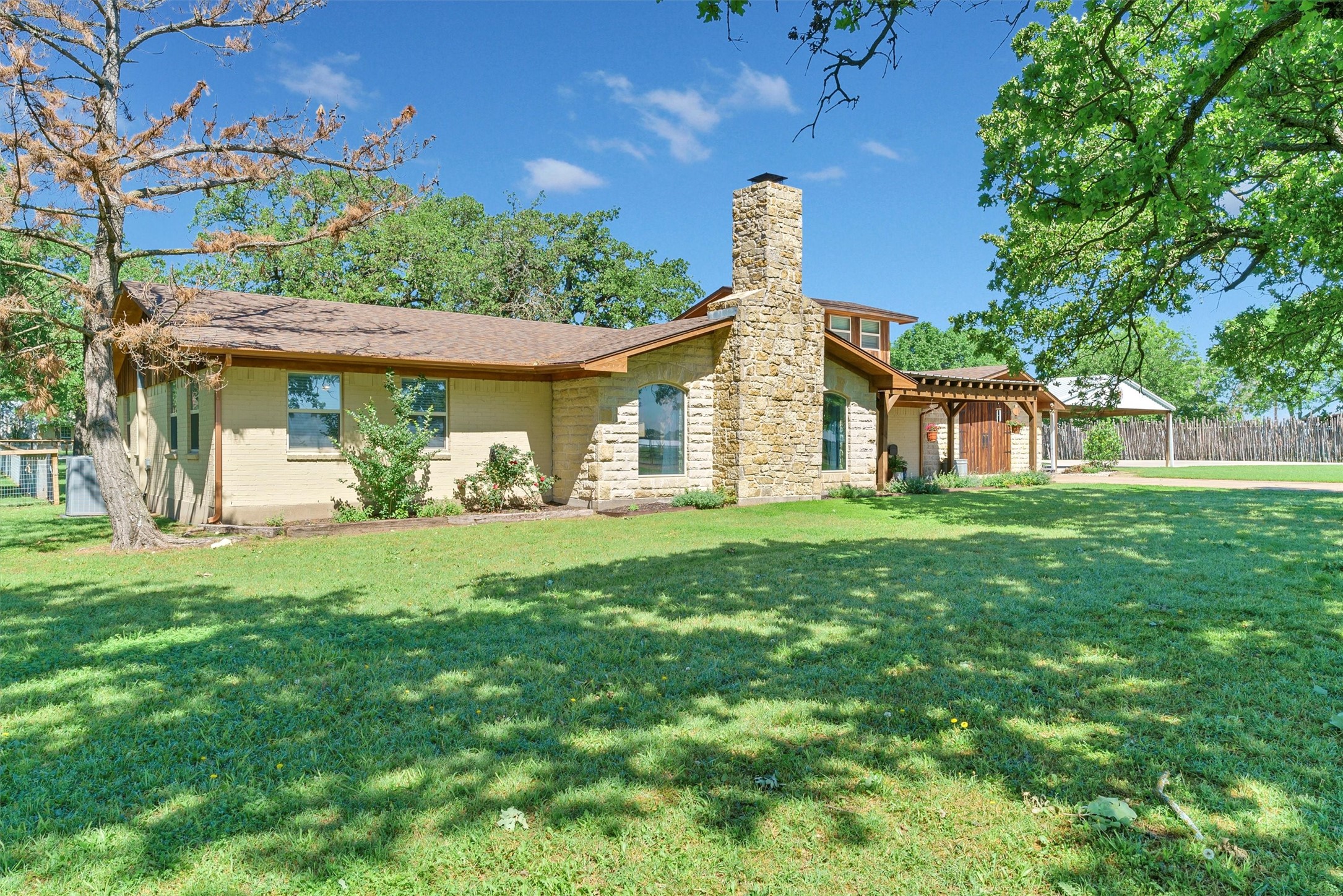 1900 Campbell Road