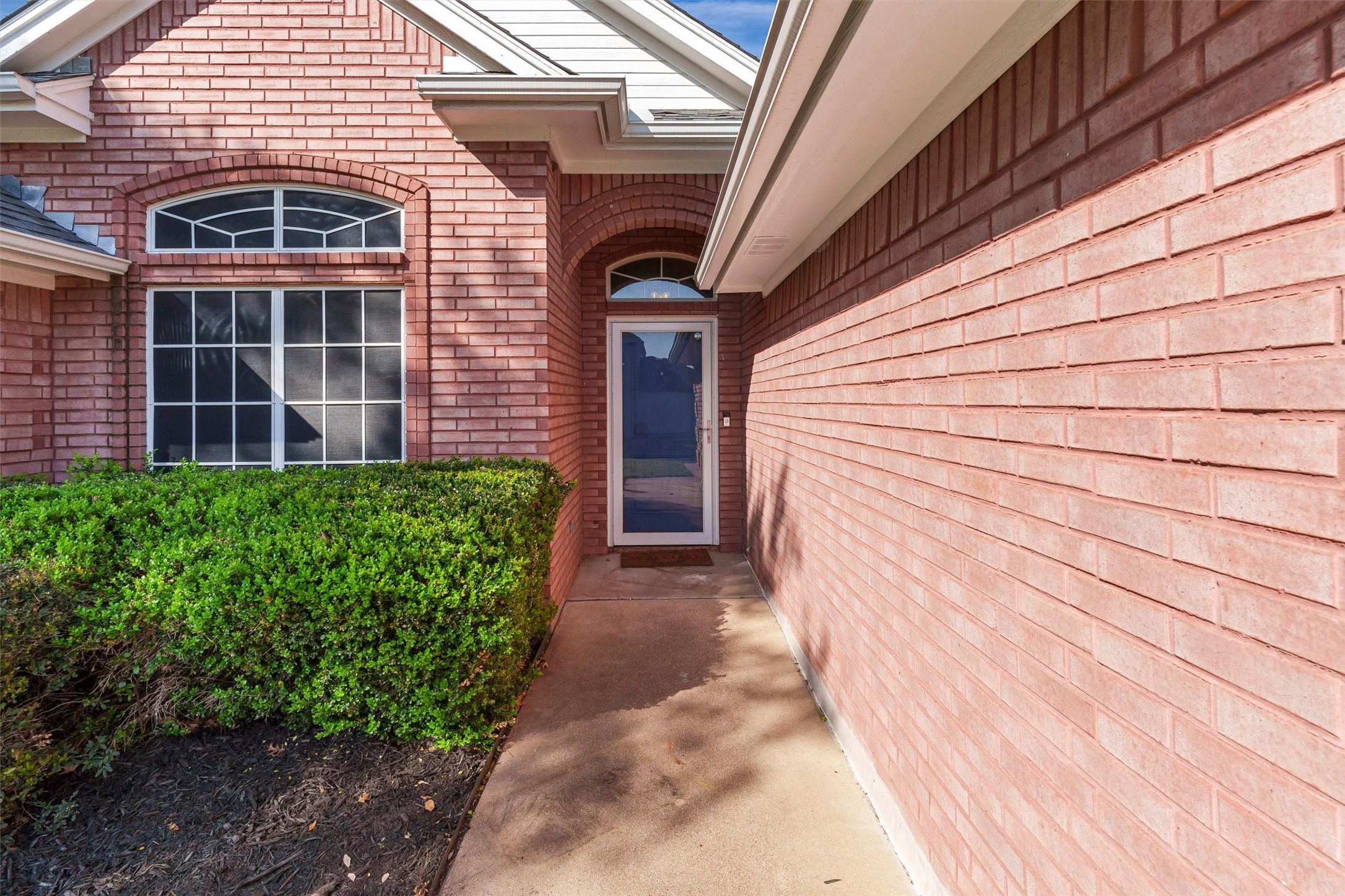 1502 Spanish Trail Drive