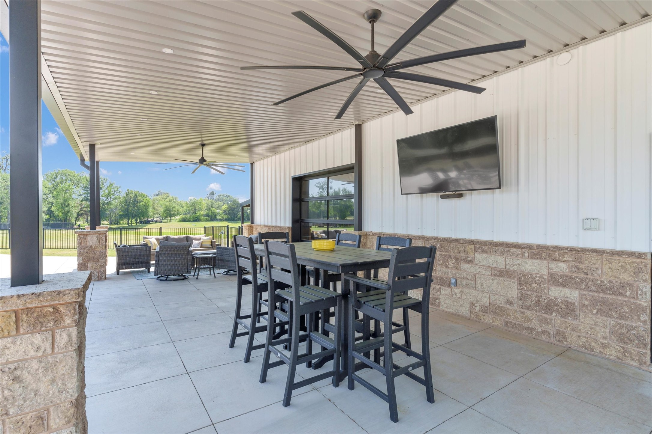 3227 Golden Oaks Circle