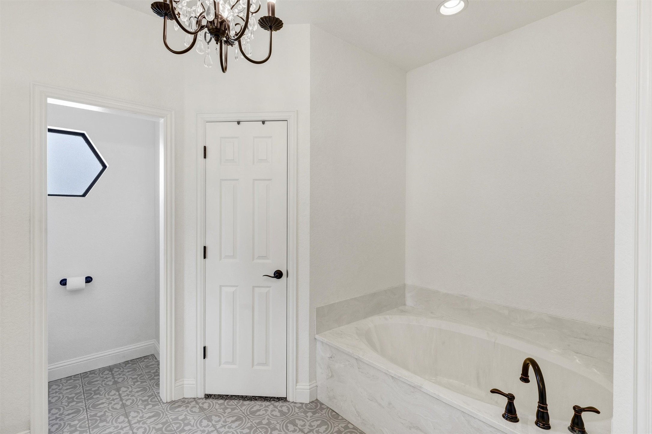 3227 Golden Oaks Circle