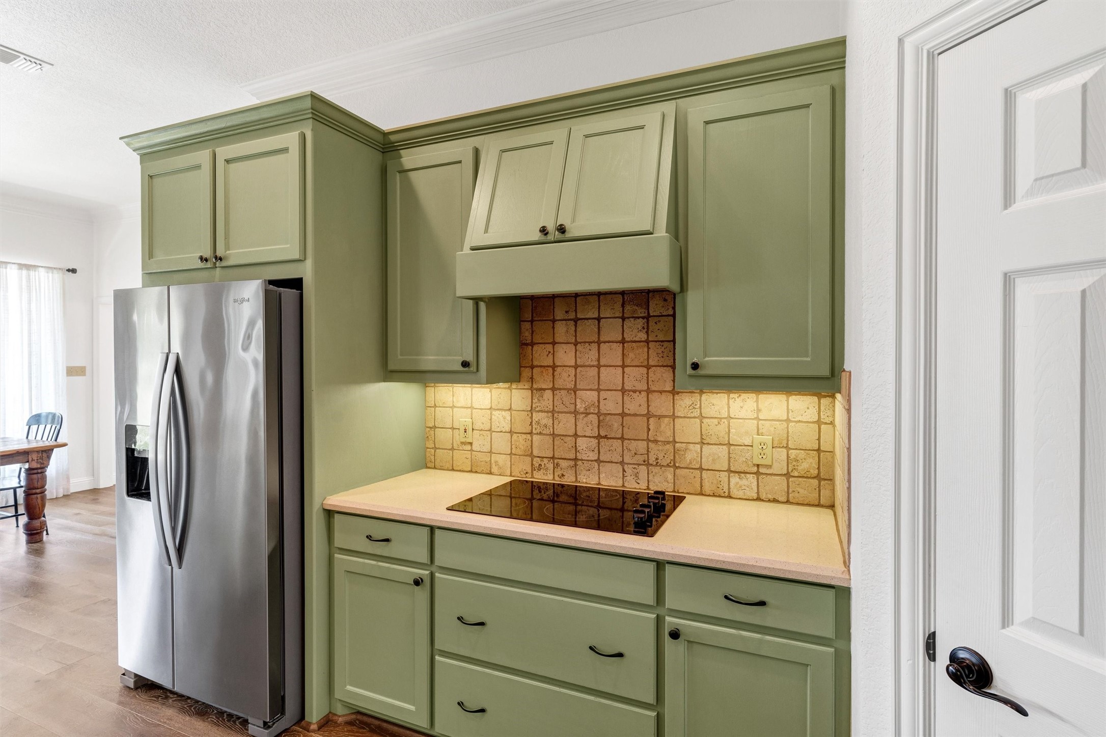 3227 Golden Oaks Circle