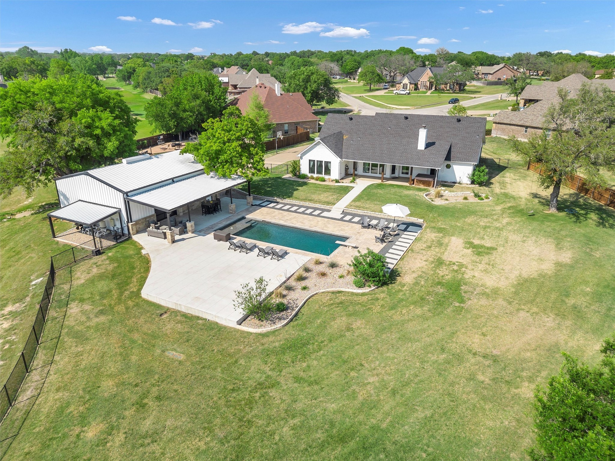 3227 Golden Oaks Circle