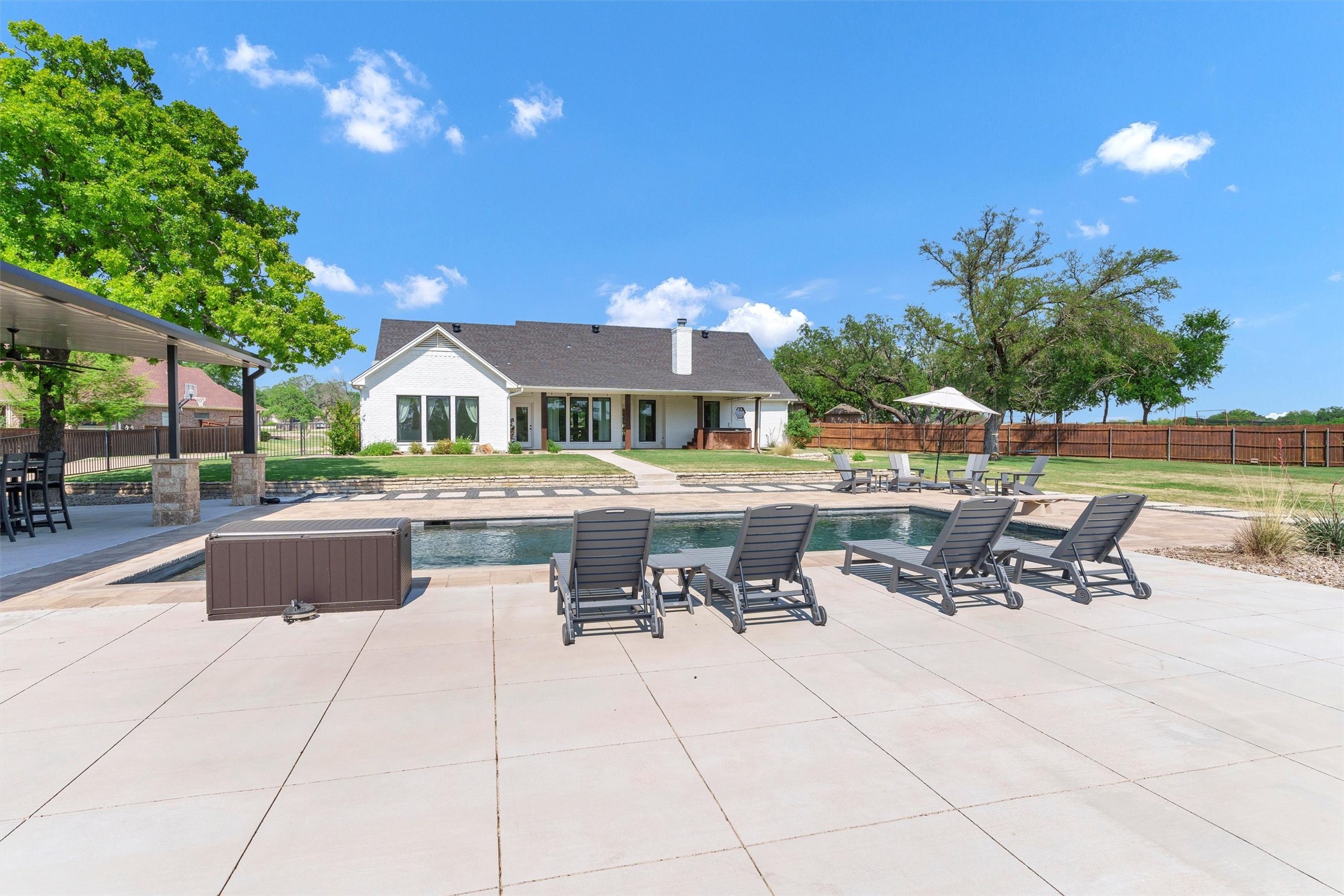 3227 Golden Oaks Circle