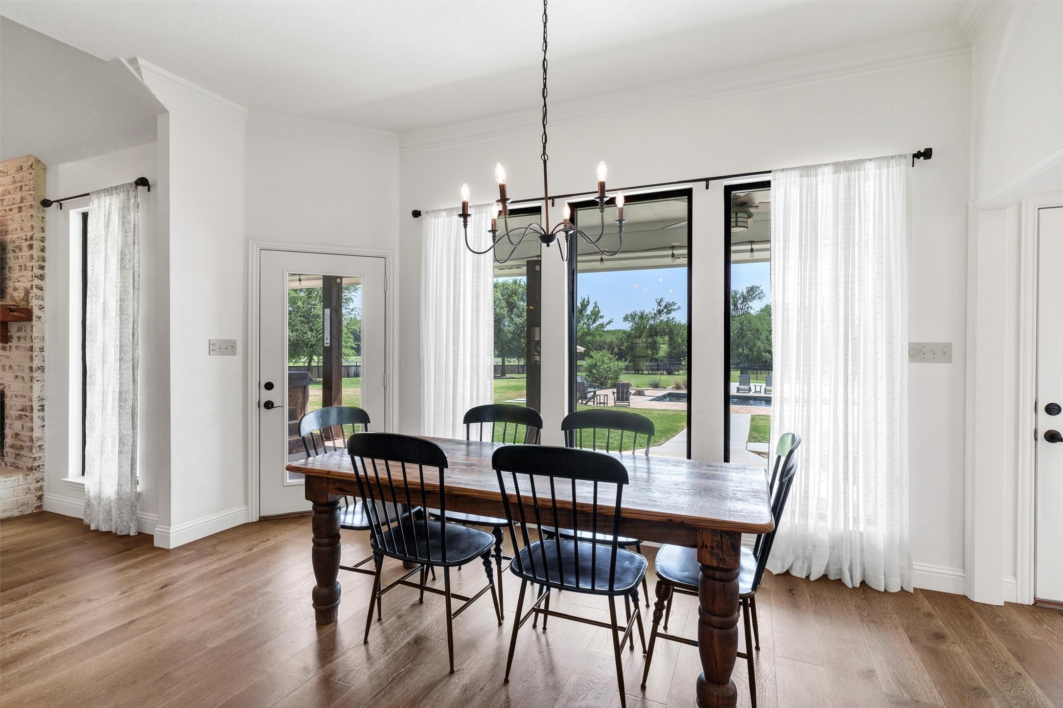 3227 Golden Oaks Circle