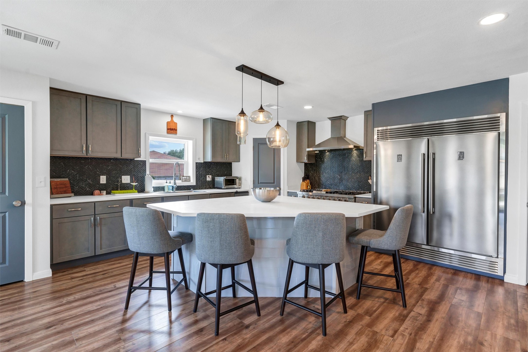 4902 Boquillas Drive