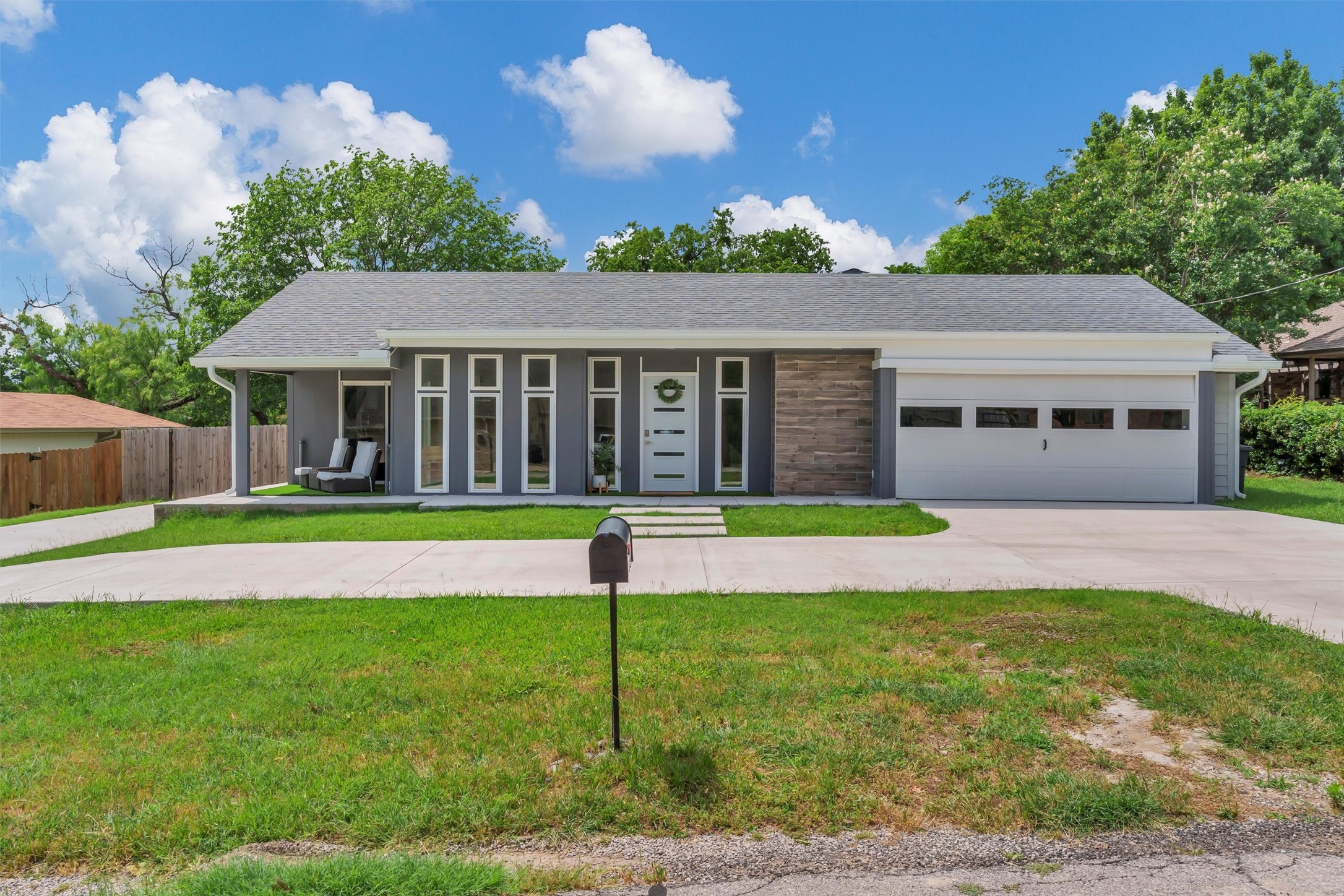 4902 Boquillas Drive