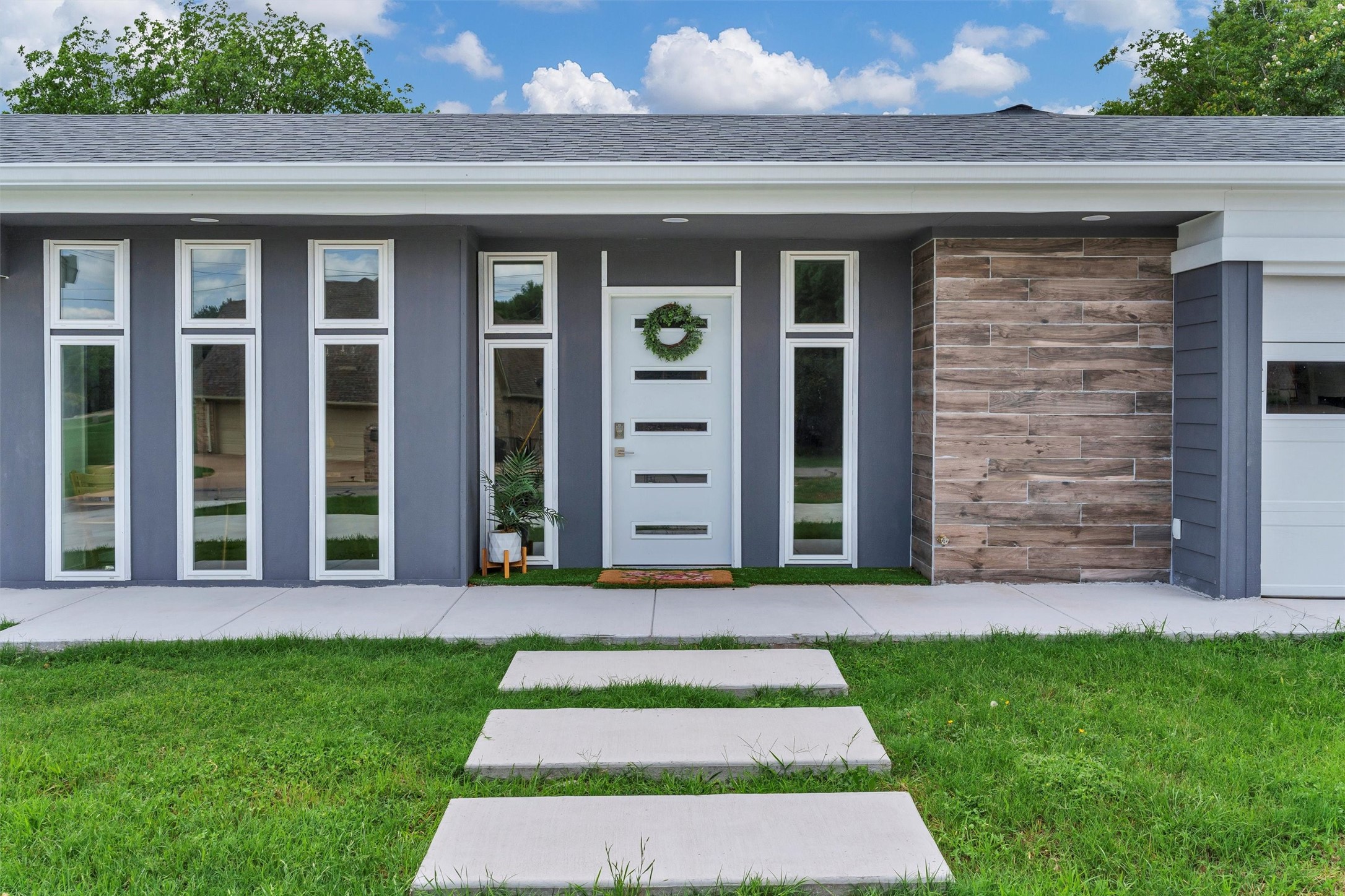 4902 Boquillas Drive