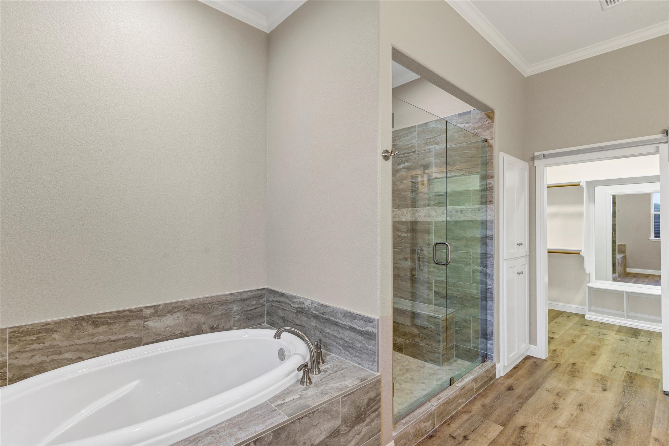 5128 Country Club Drive