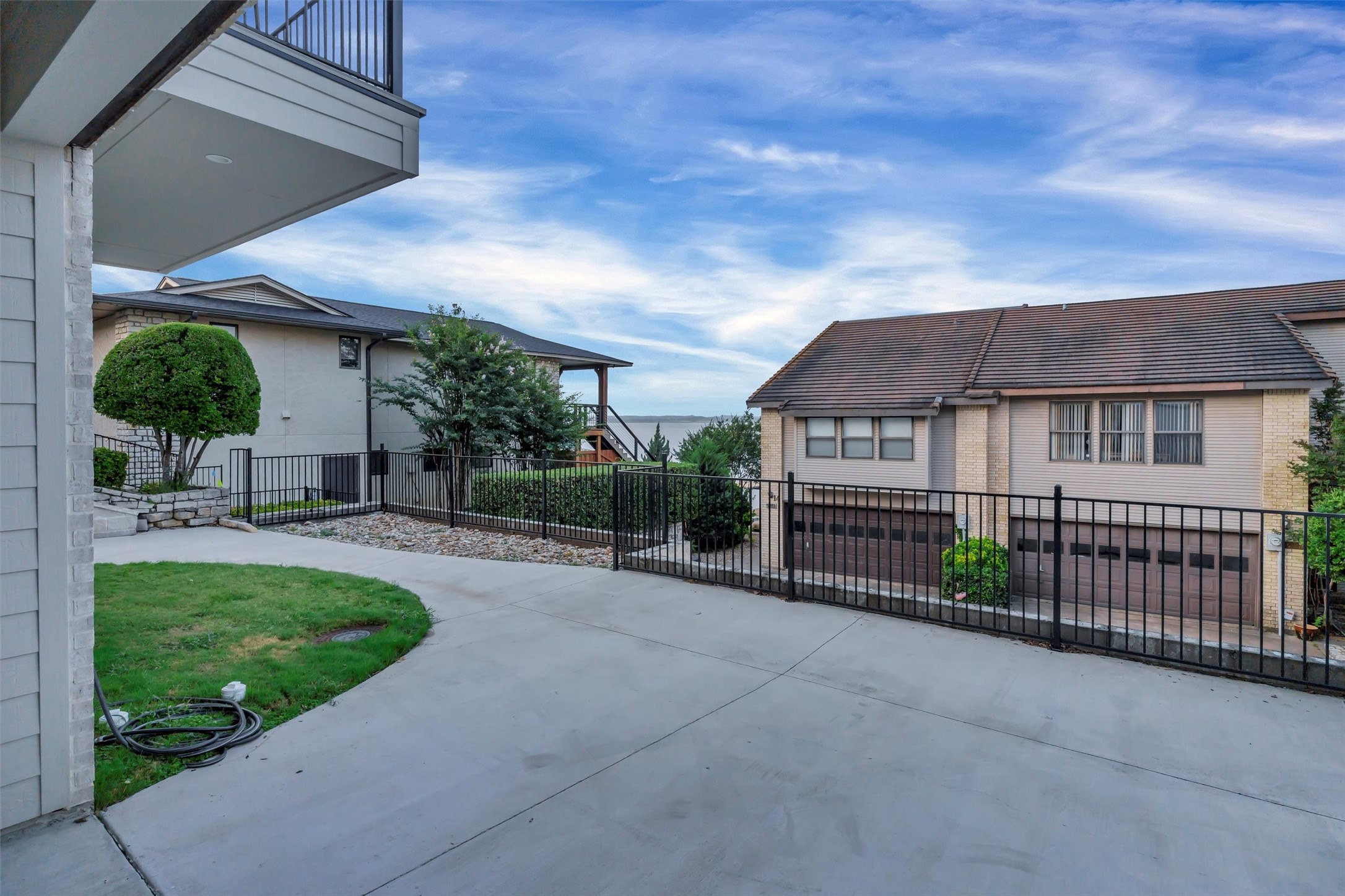 5128 Country Club Drive