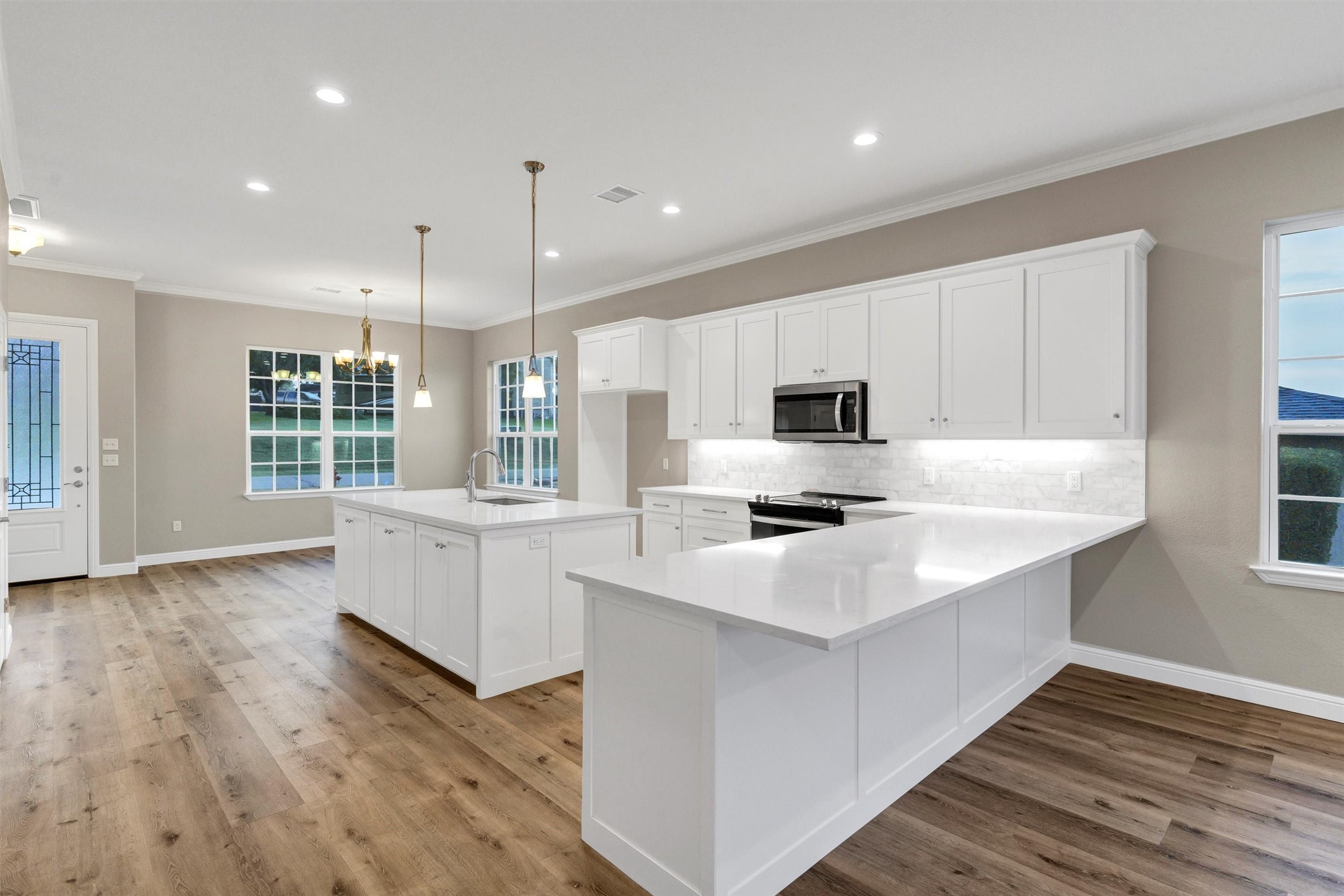 5128 Country Club Drive