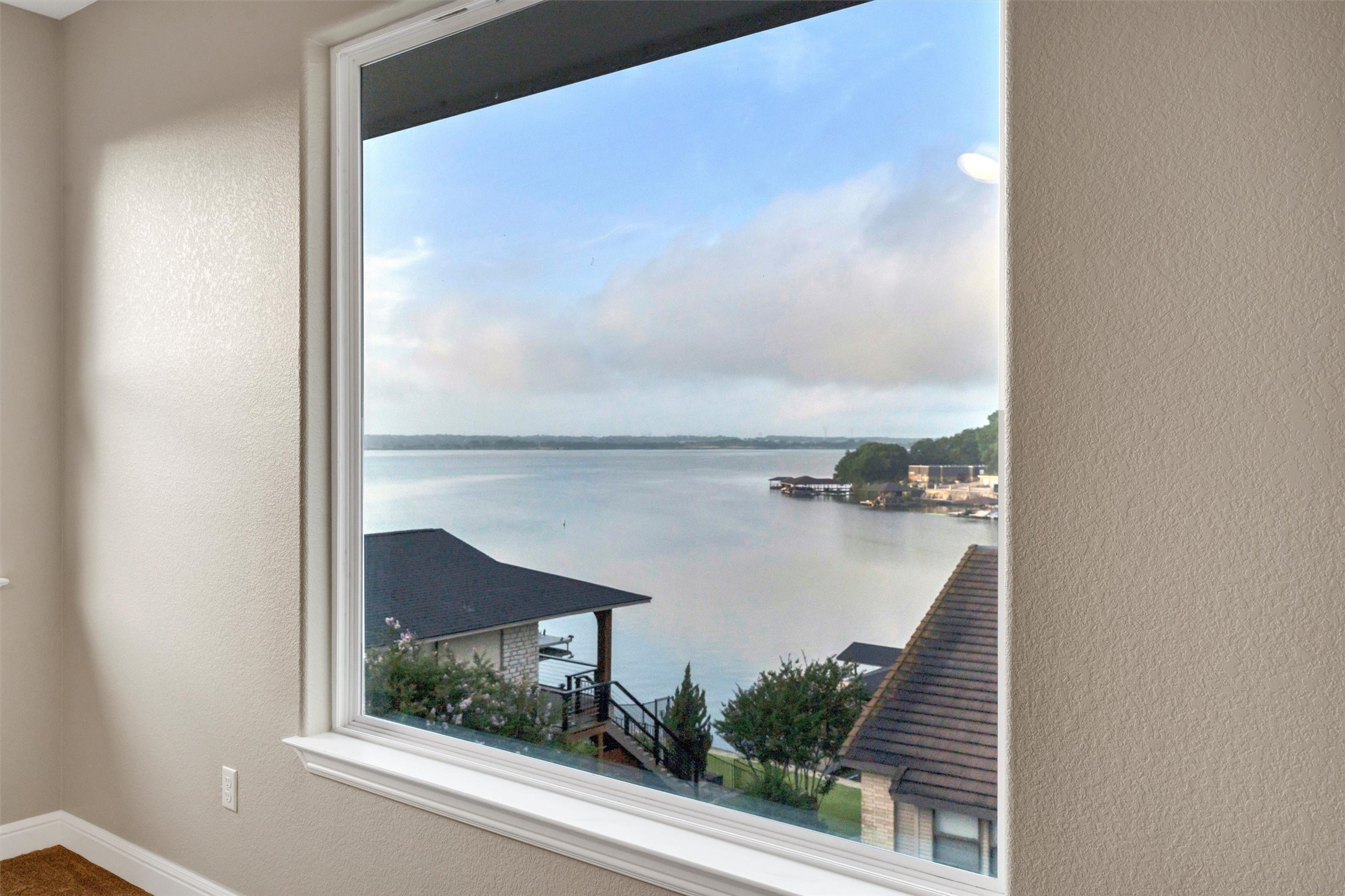 5128 Country Club Drive