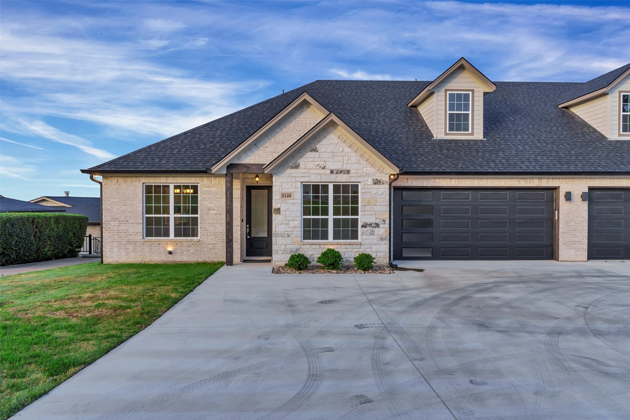 5128 Country Club Drive