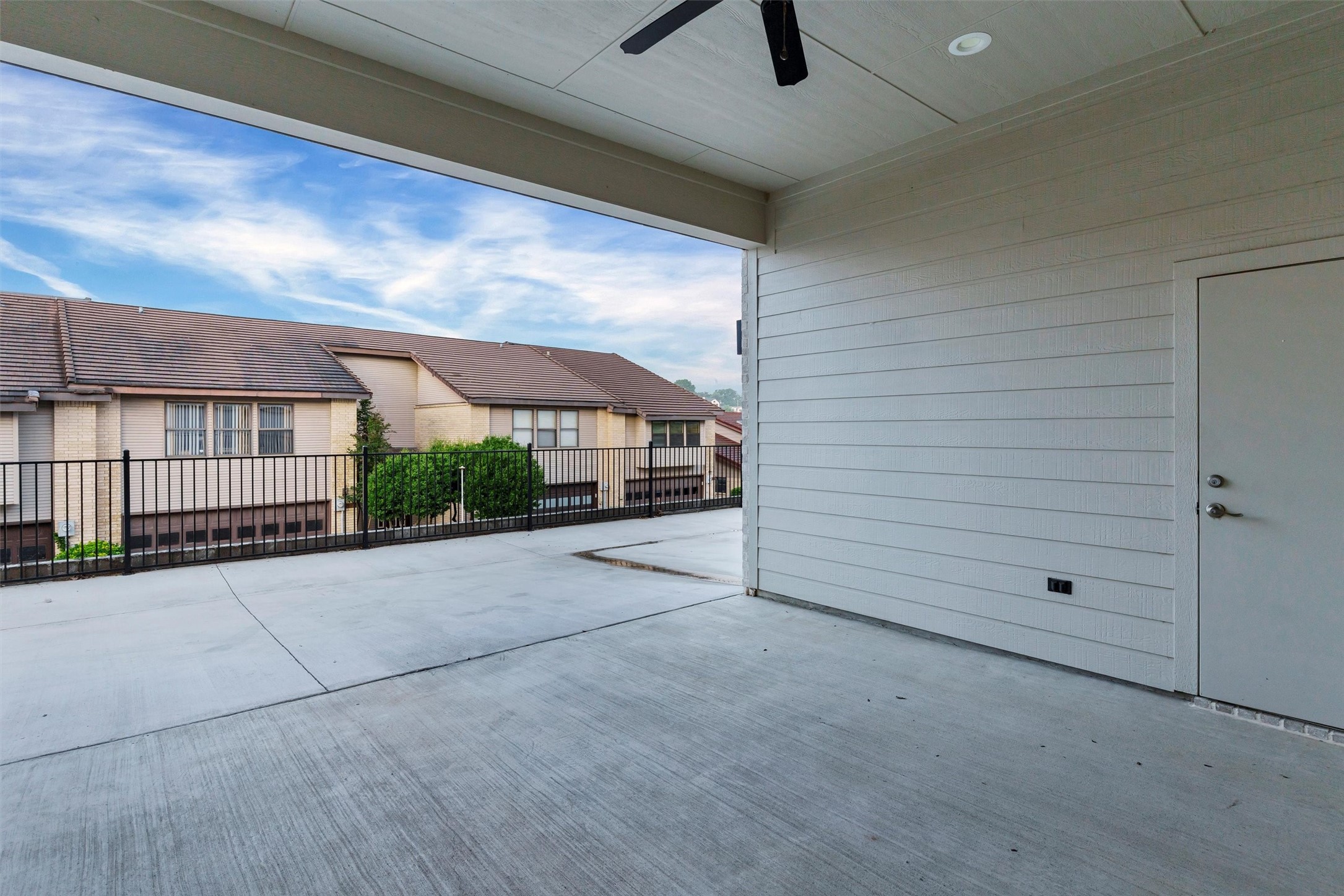 5128 Country Club Drive