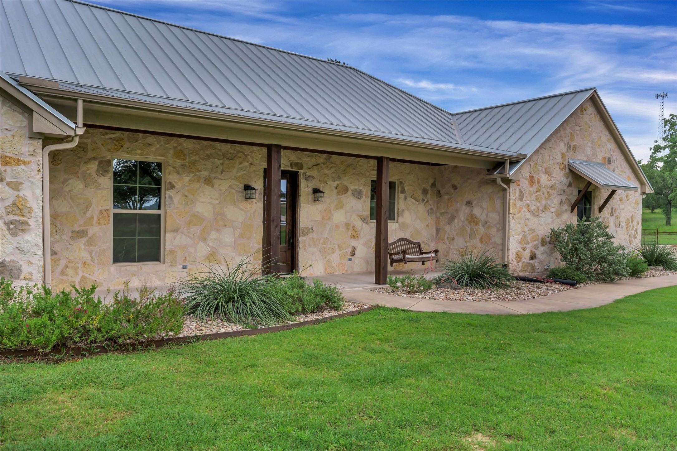 957 Pear Orchard Road