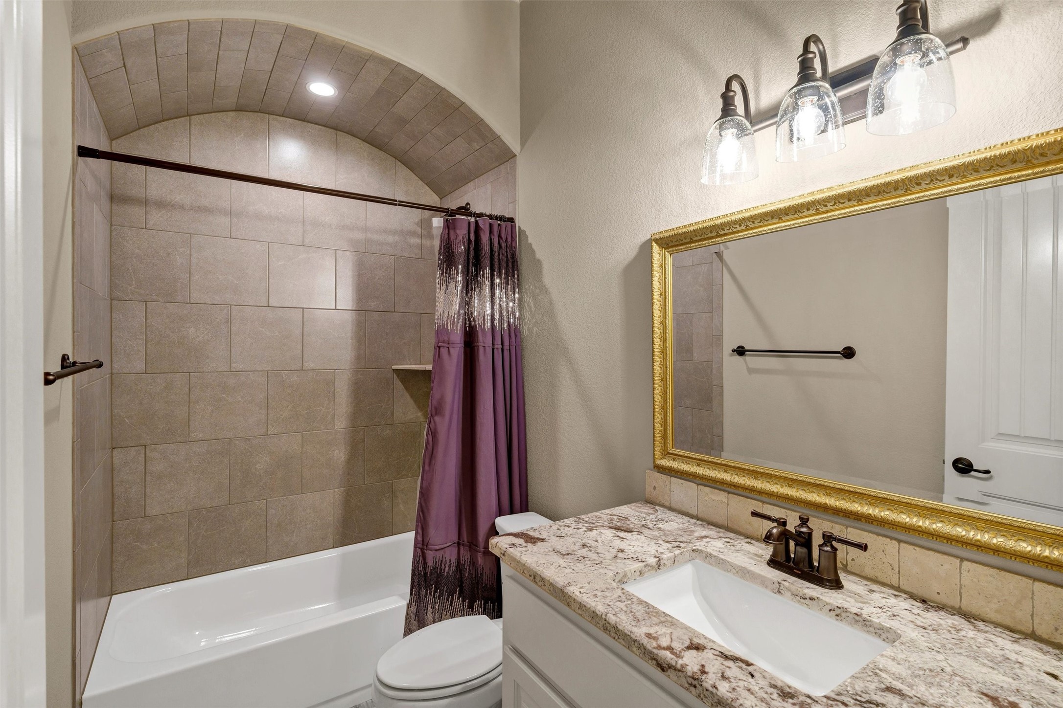 4030 Neri Oaks Court