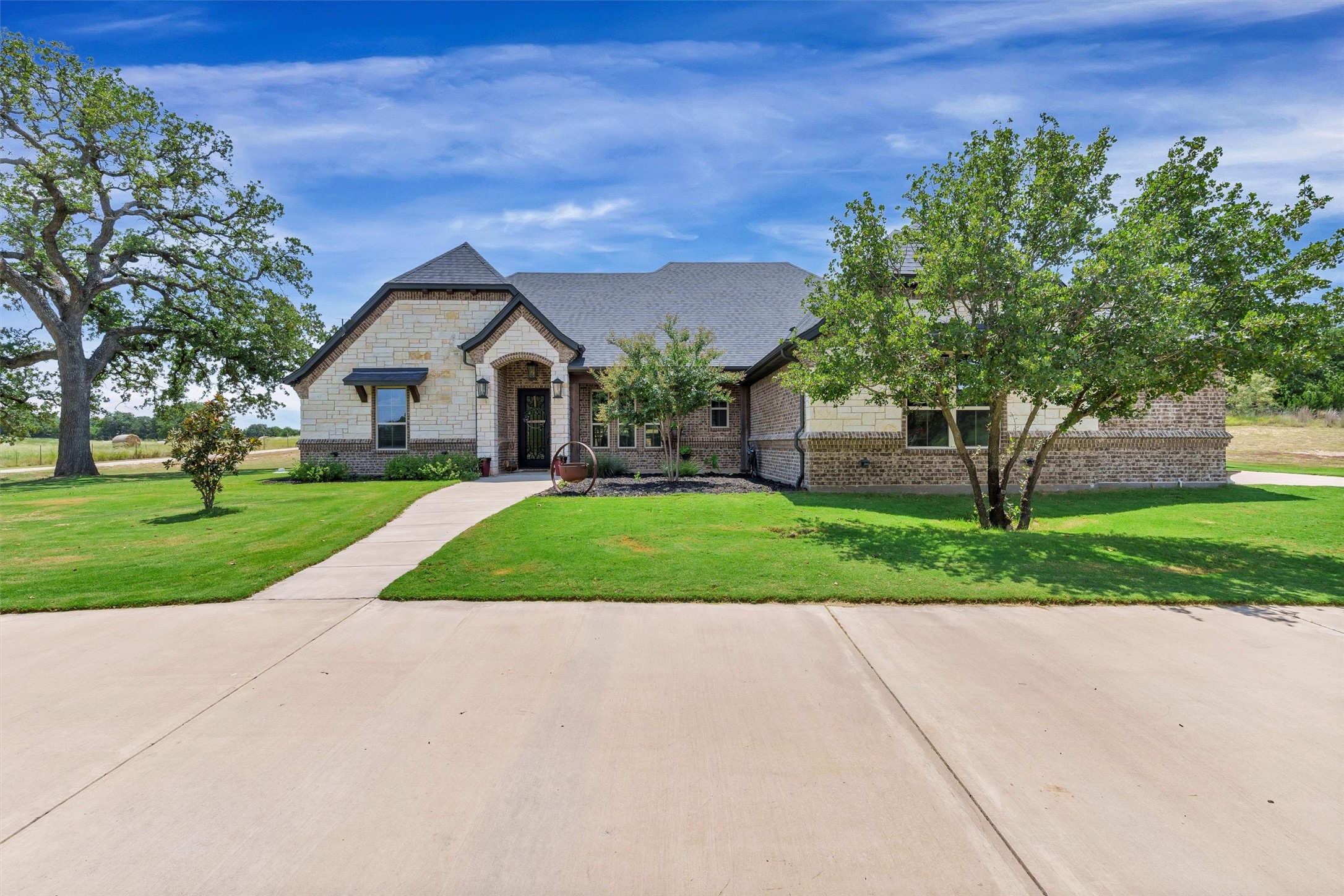 4030 Neri Oaks Court