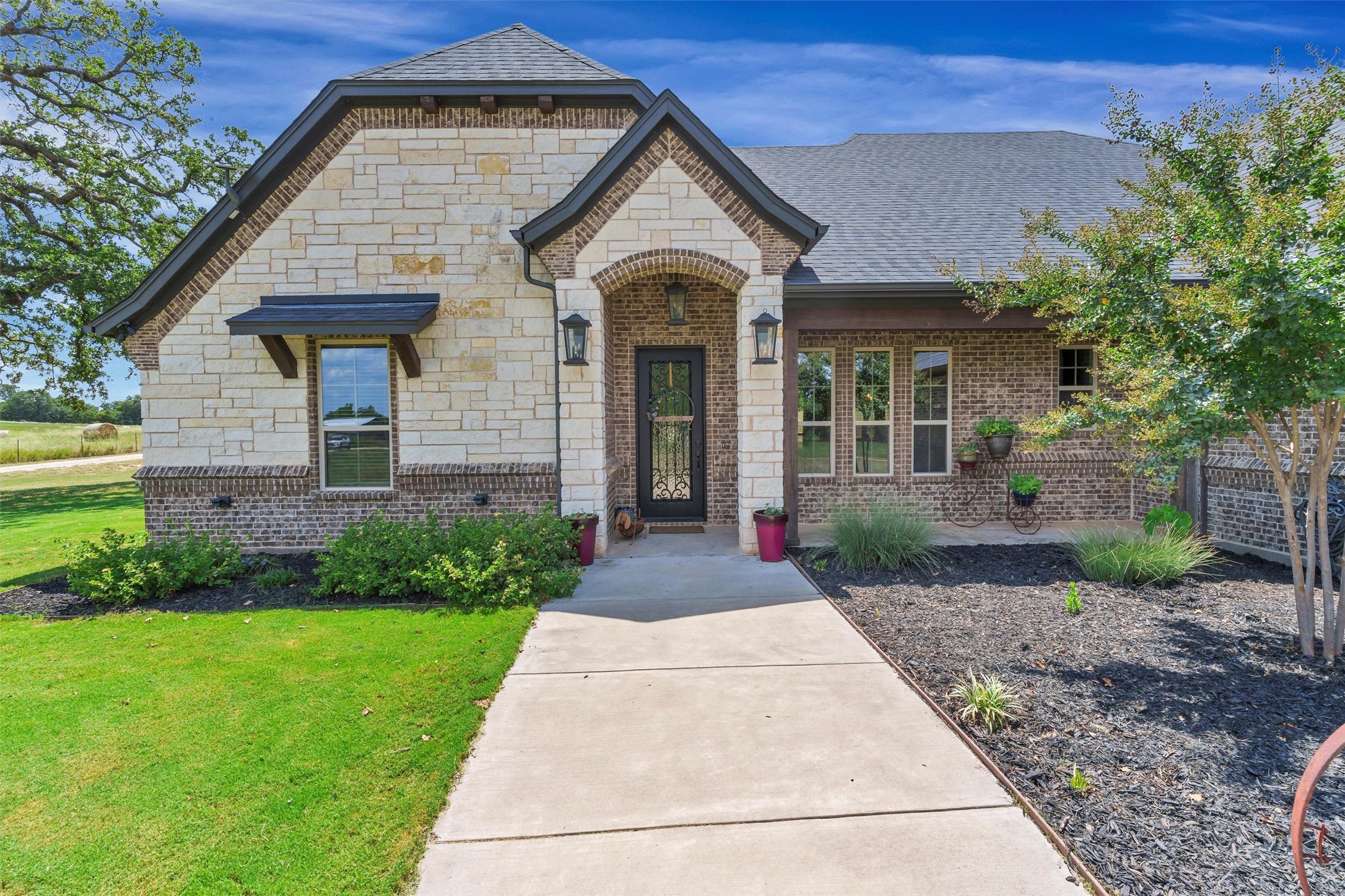 4030 Neri Oaks Court