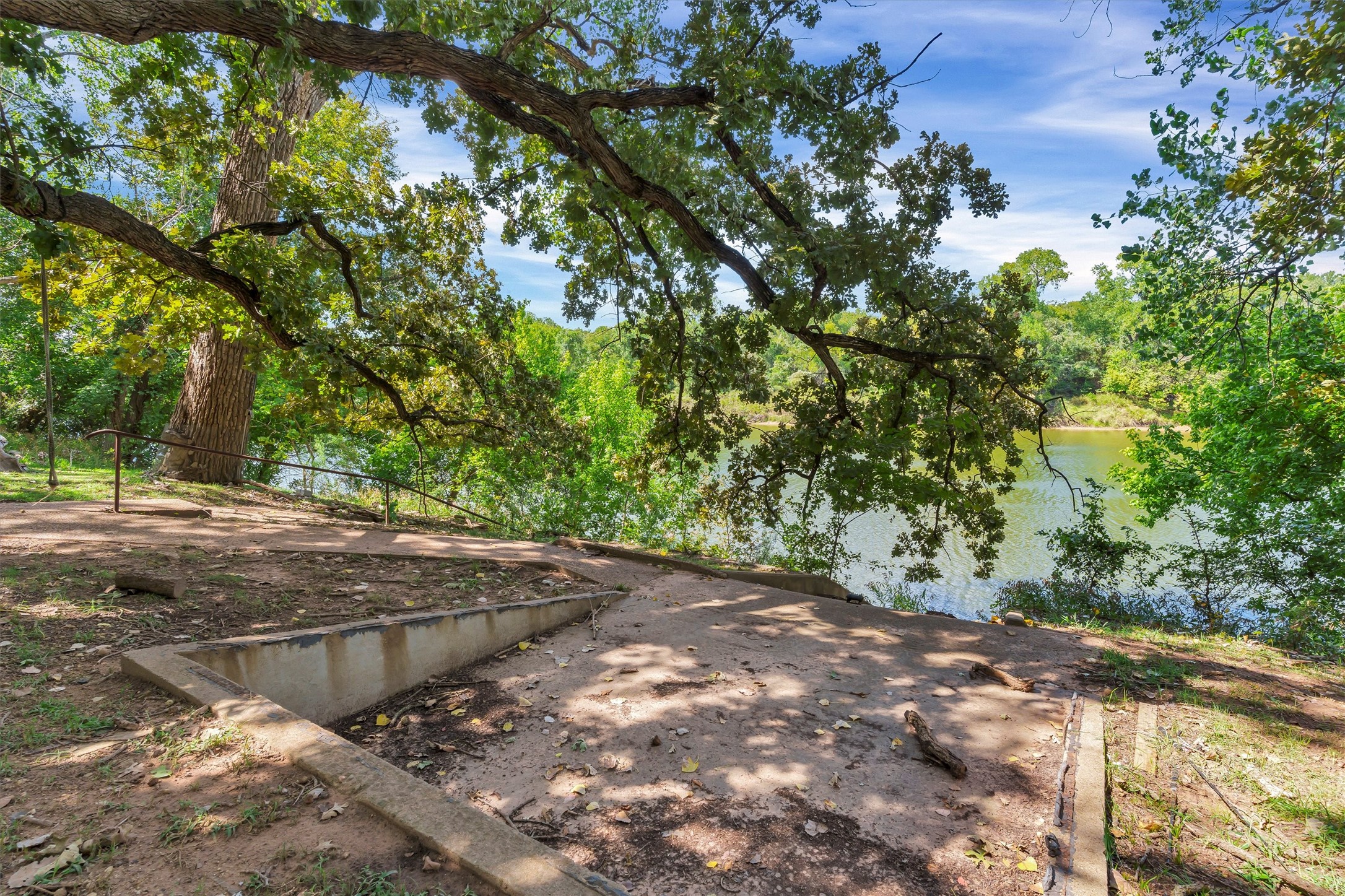 6818 Westover Drive