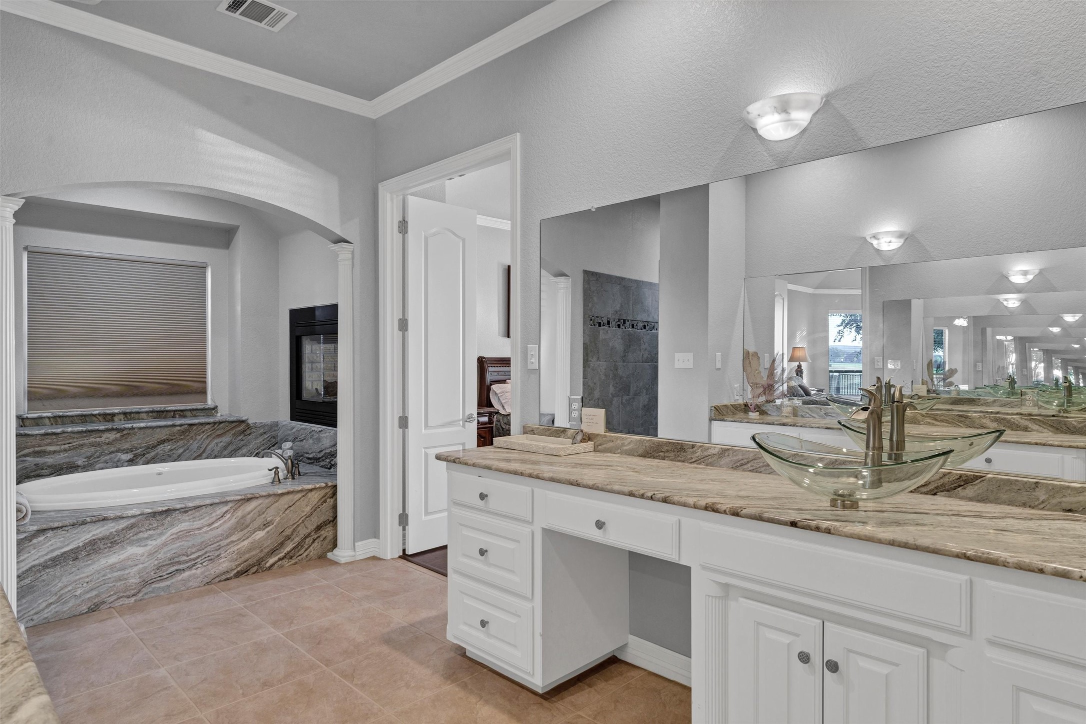 2401 Waters Edge Drive