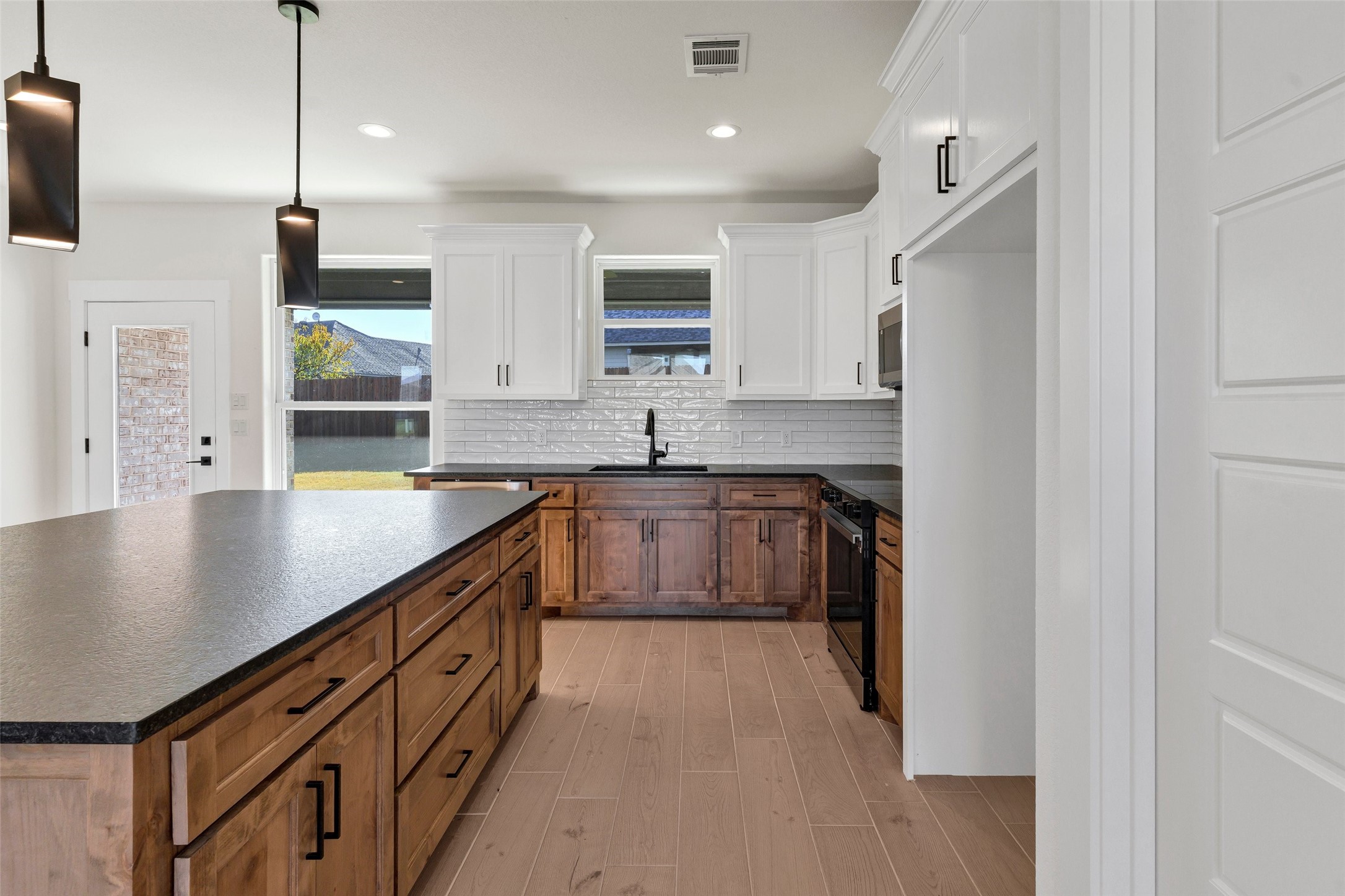 3306 Promenade Court