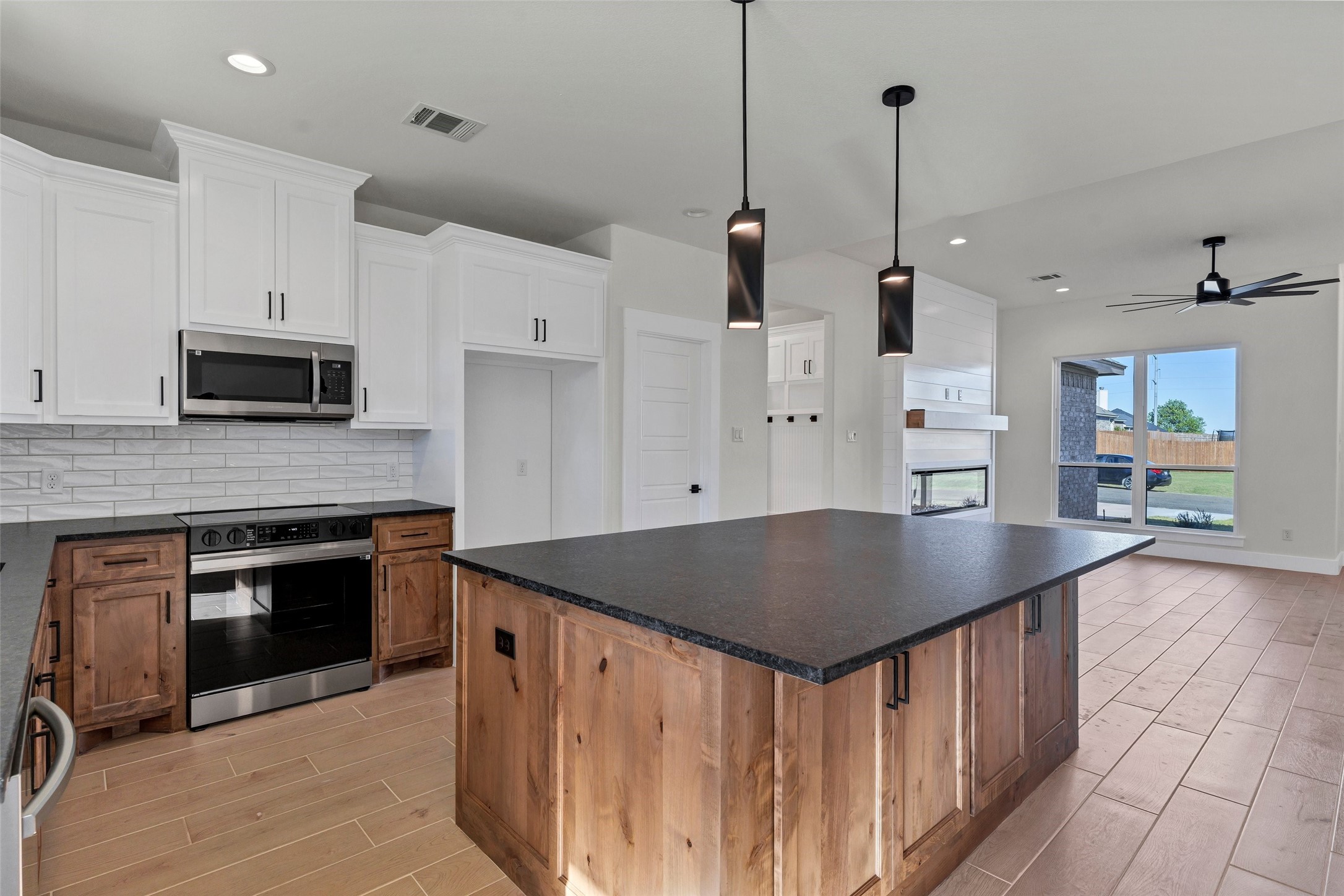 3306 Promenade Court