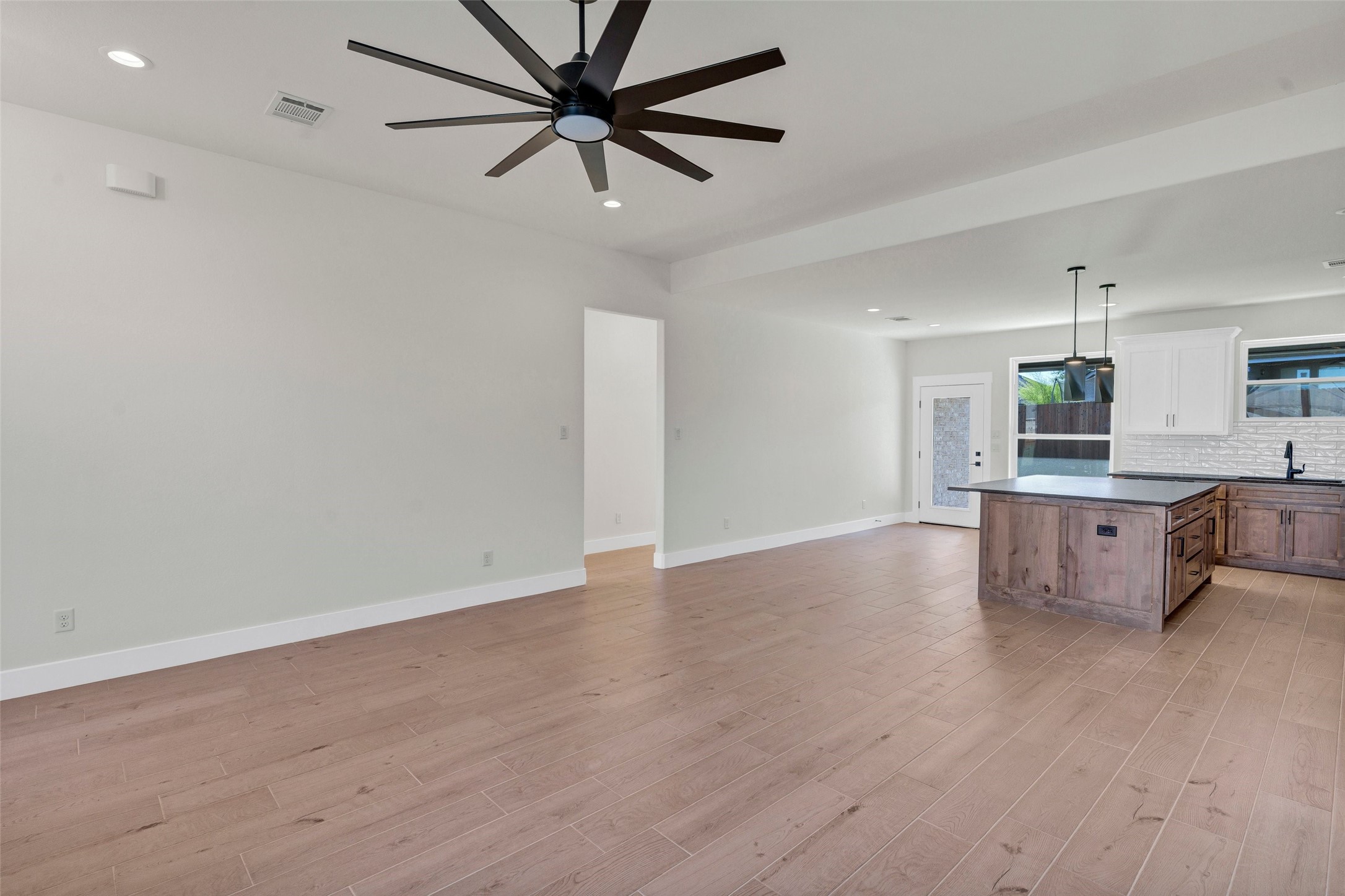 3306 Promenade Court