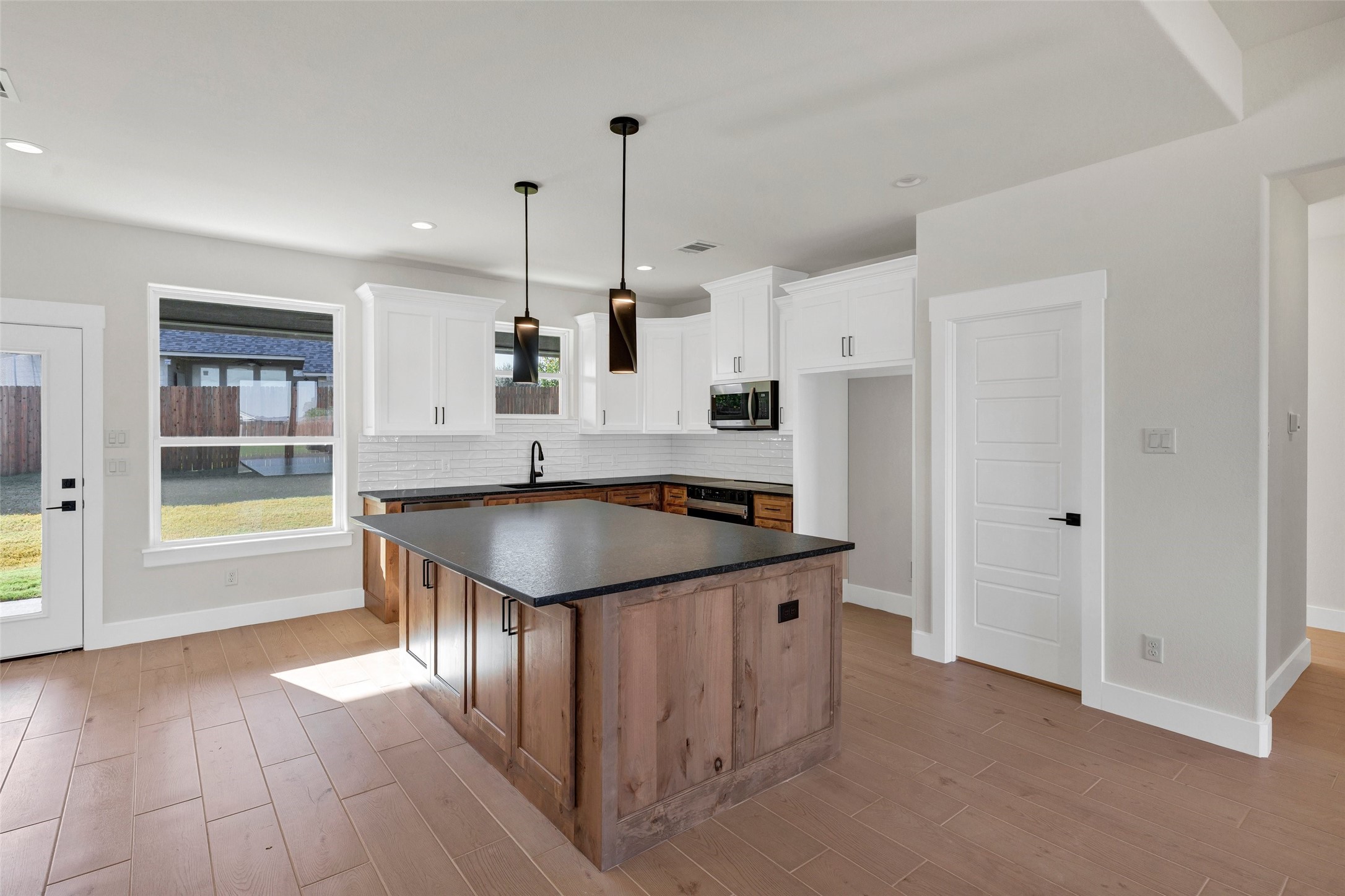 3306 Promenade Court