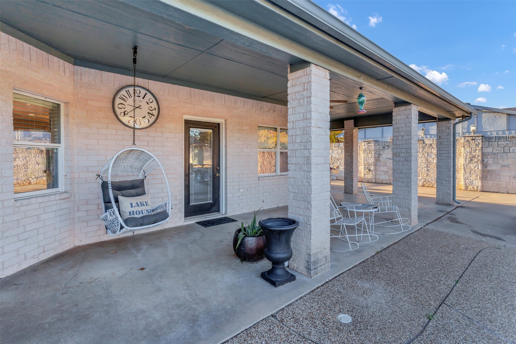 2801 Weylene Paseo
