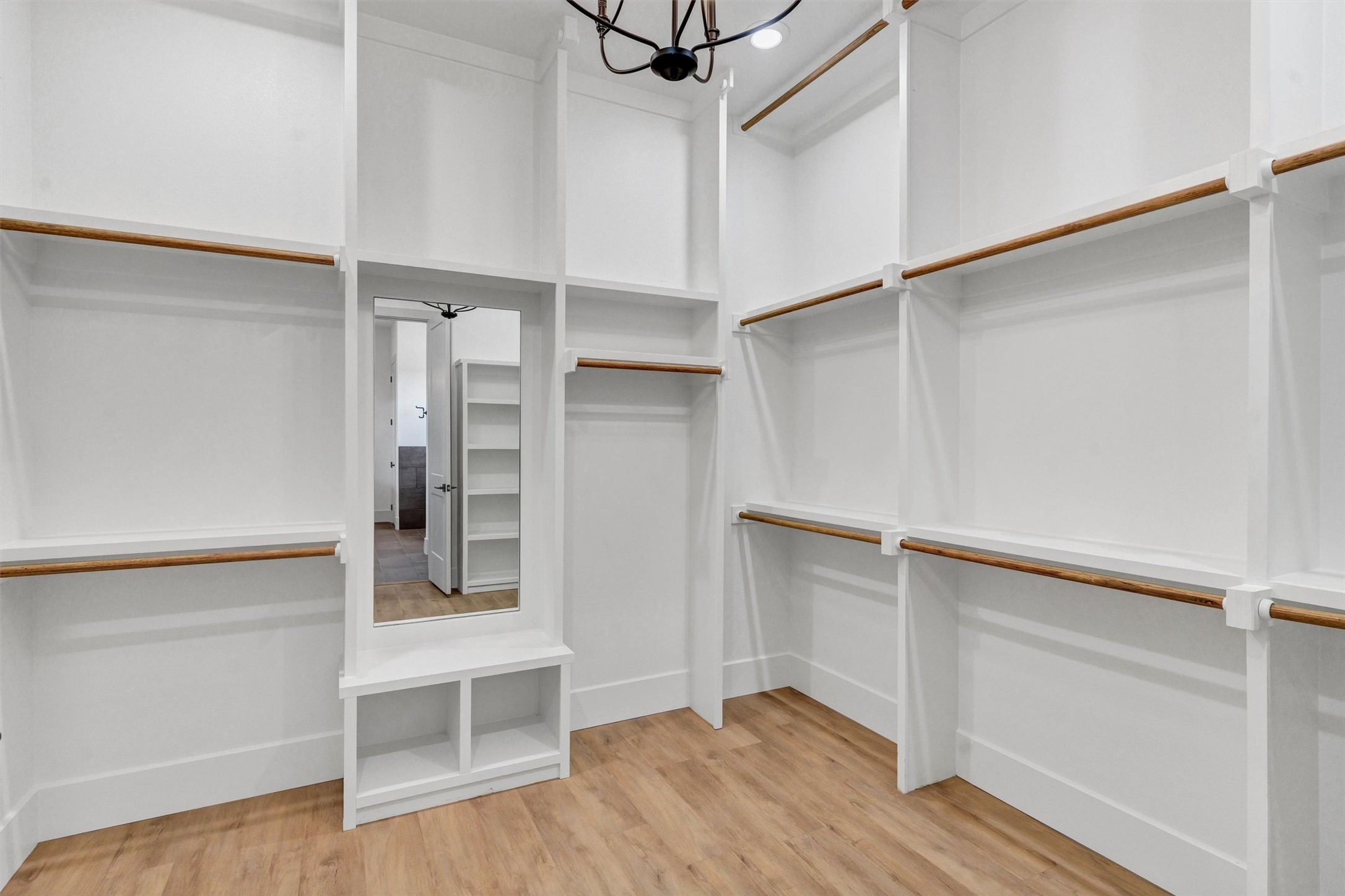 2217 Grass Roots Road