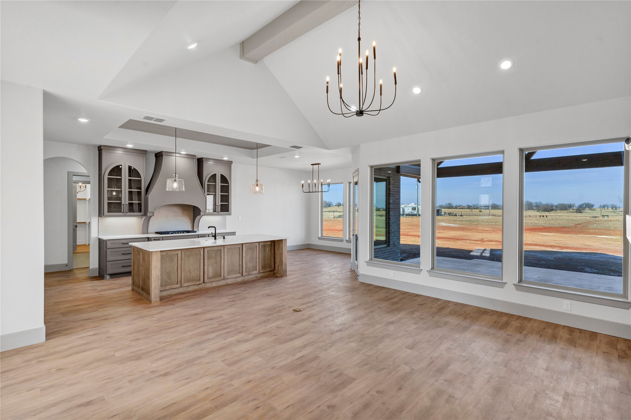 2217 Grass Roots Road