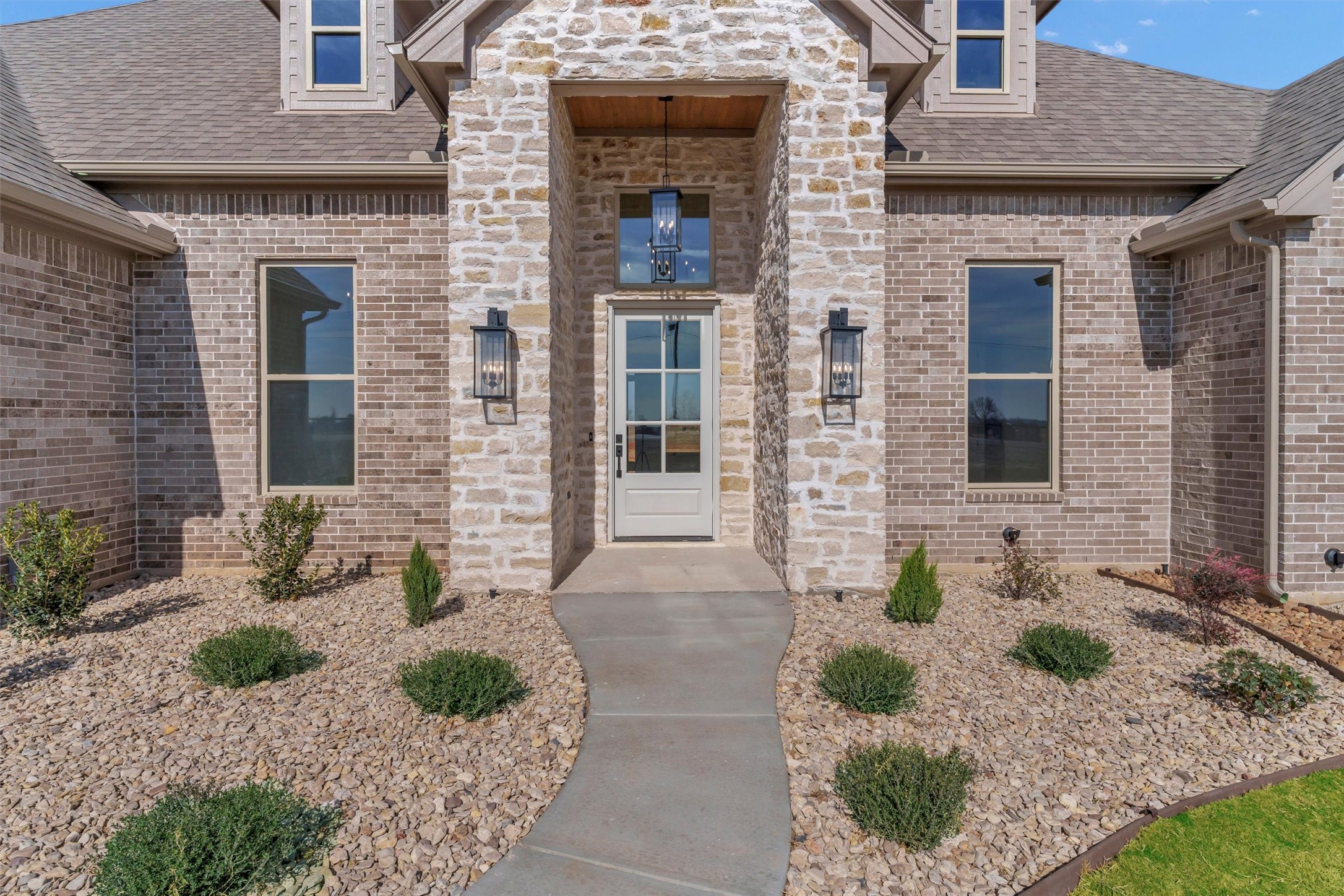 2217 Grass Roots Road