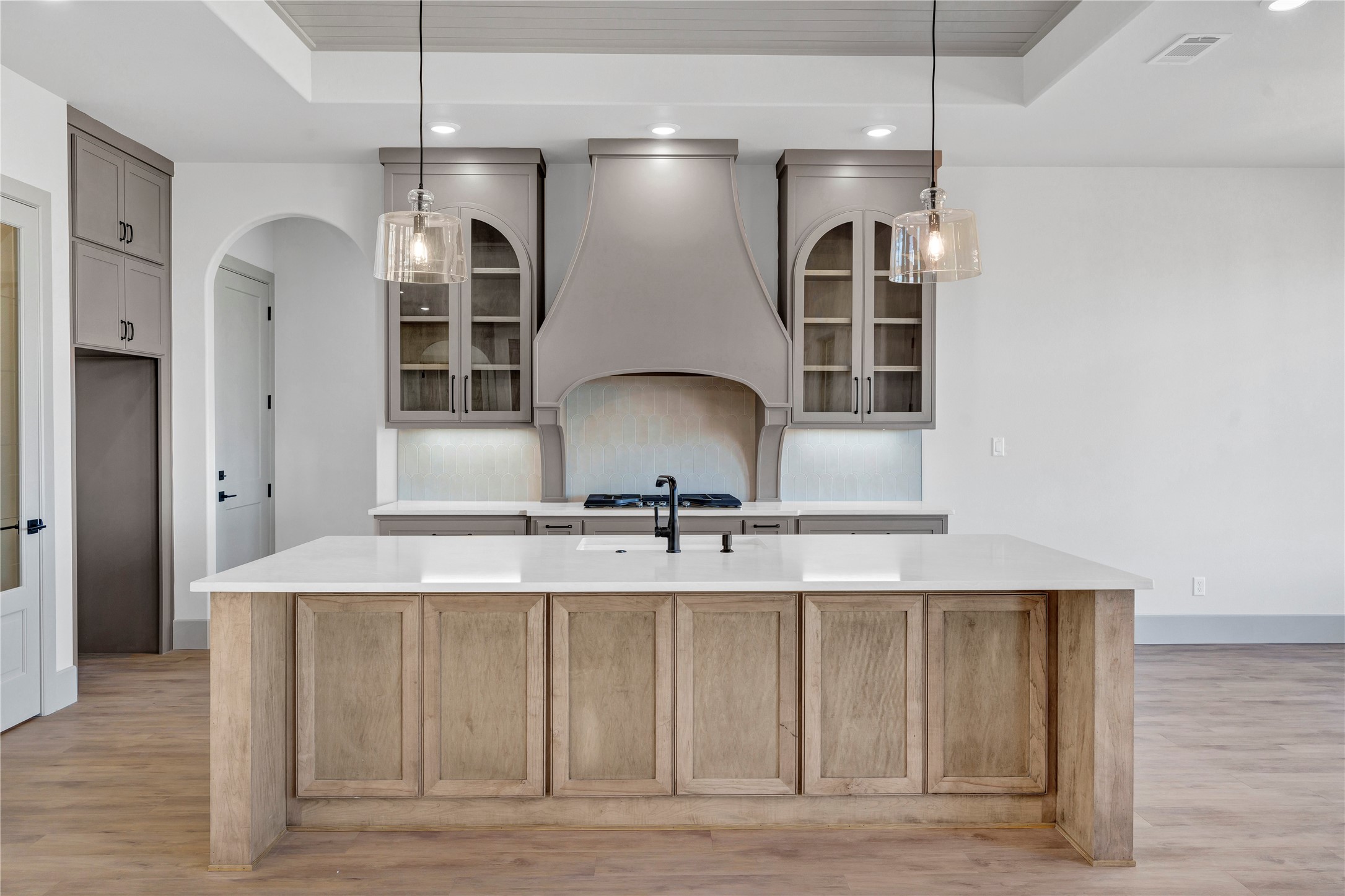 2217 Grass Roots Road