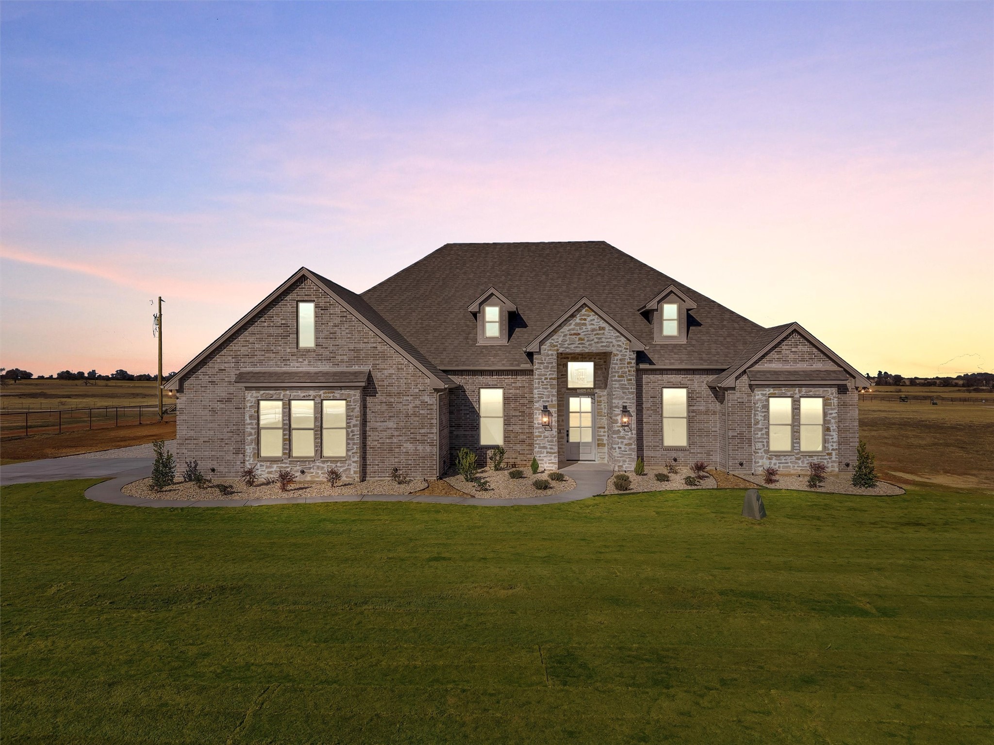 2217 Grass Roots Road