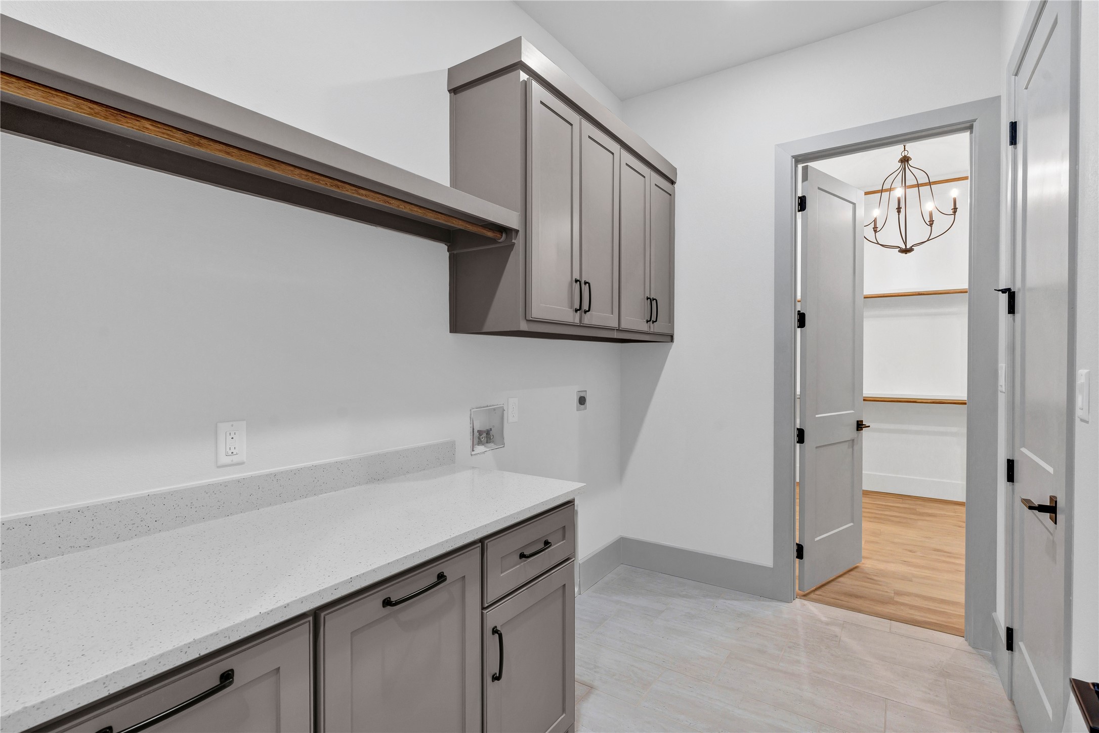 2217 Grass Roots Road