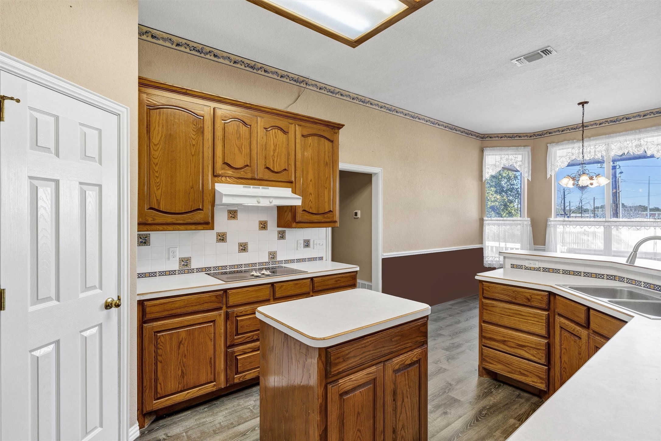 3911 Bonita Court
