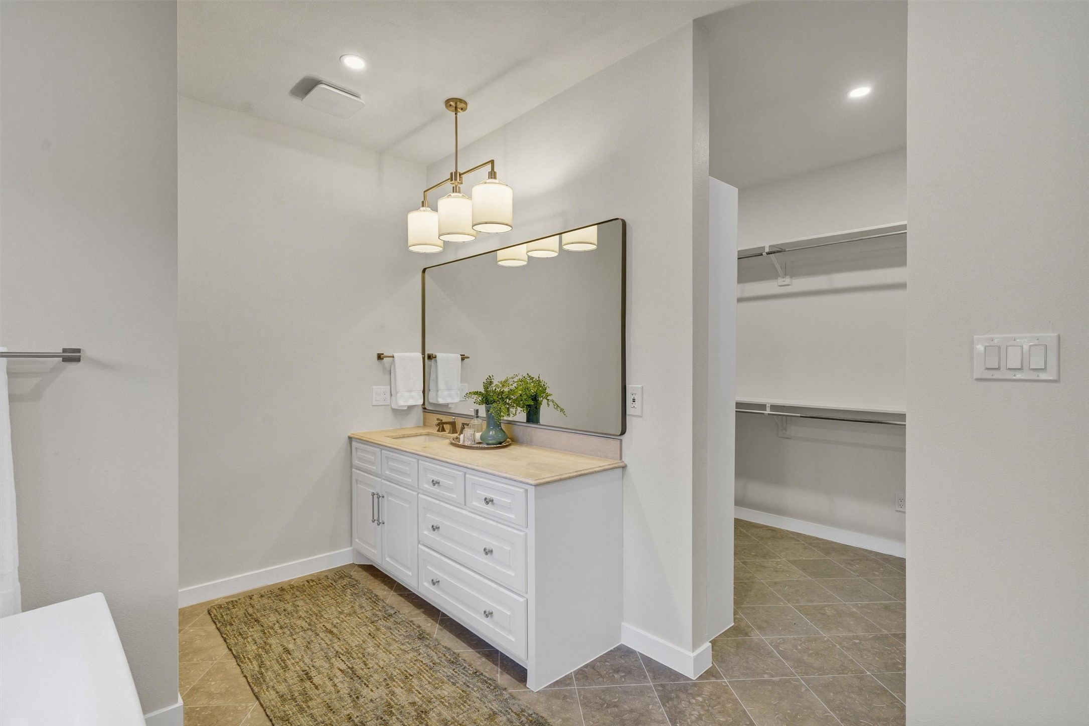 5300 Comanche Vista Trail