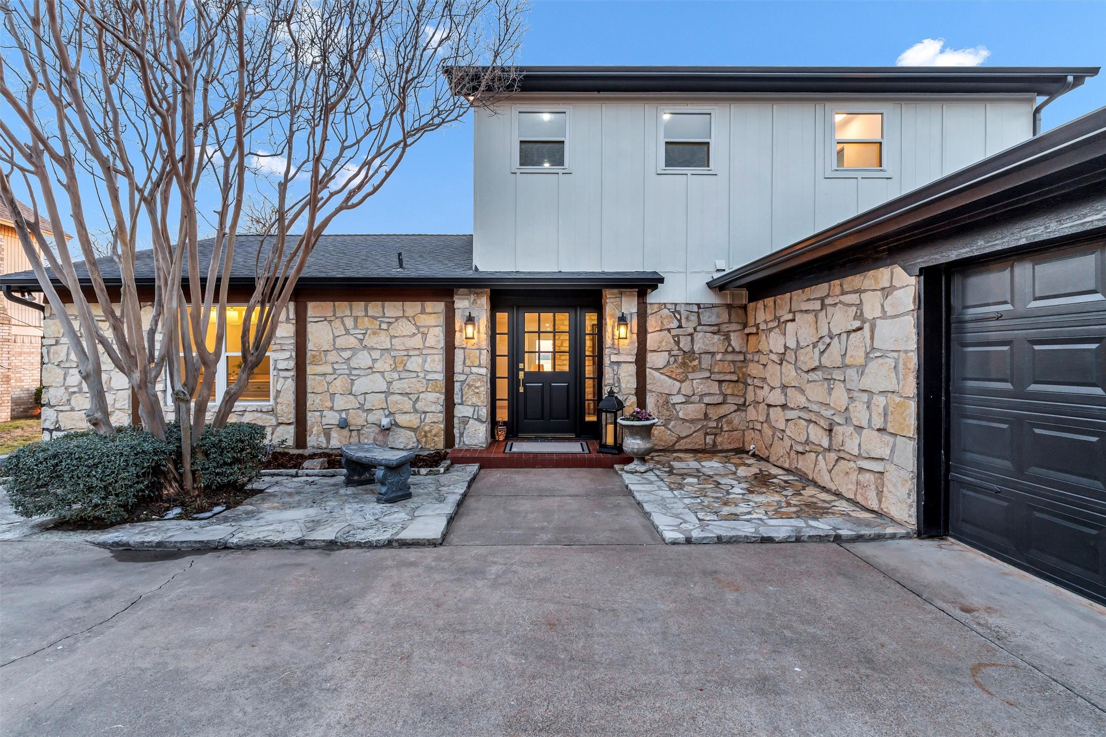 5300 Comanche Vista Trail