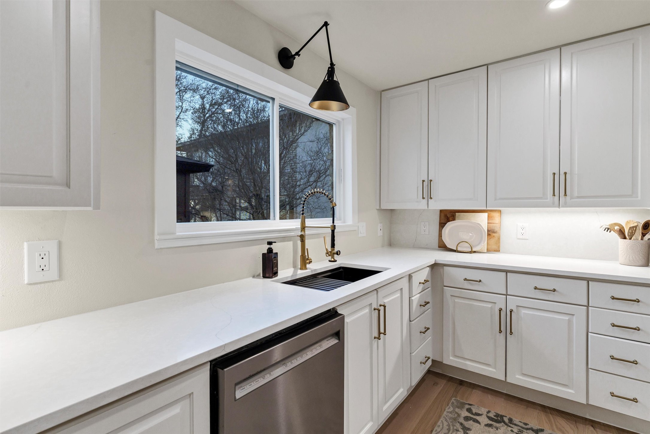 5300 Comanche Vista Trail