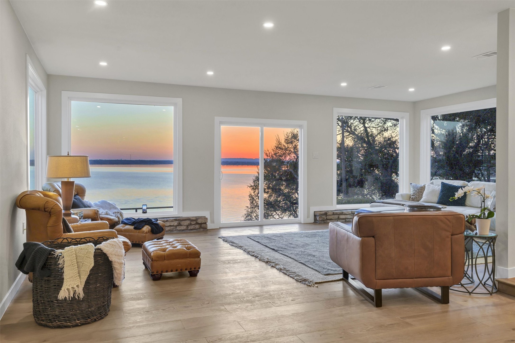 5300 Comanche Vista Trail