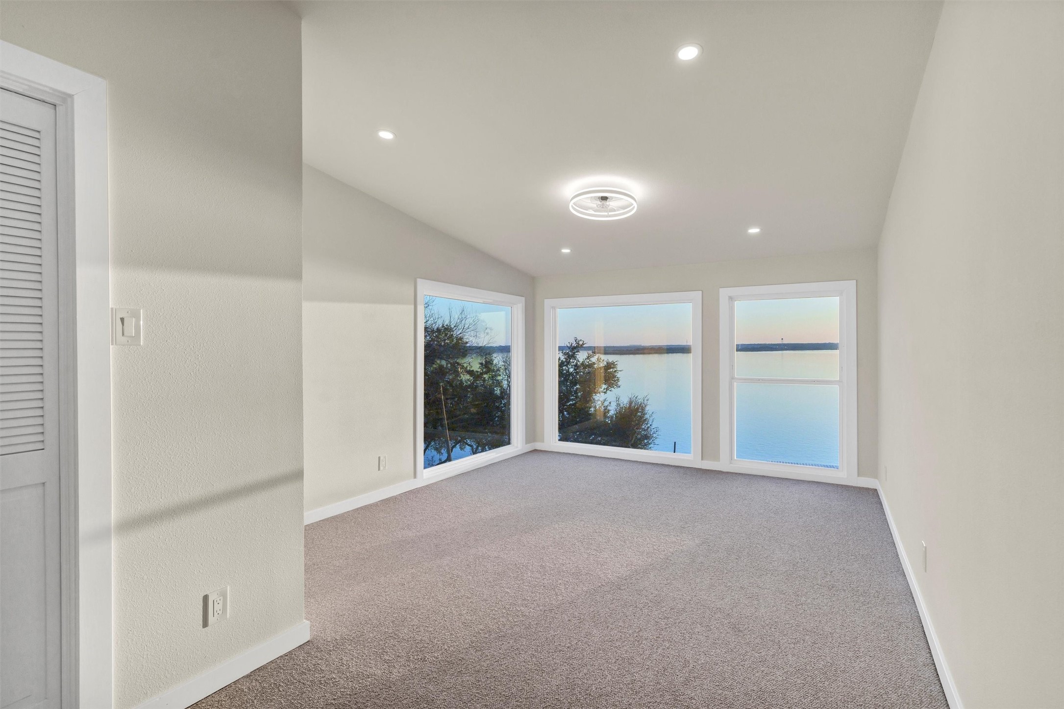 5300 Comanche Vista Trail